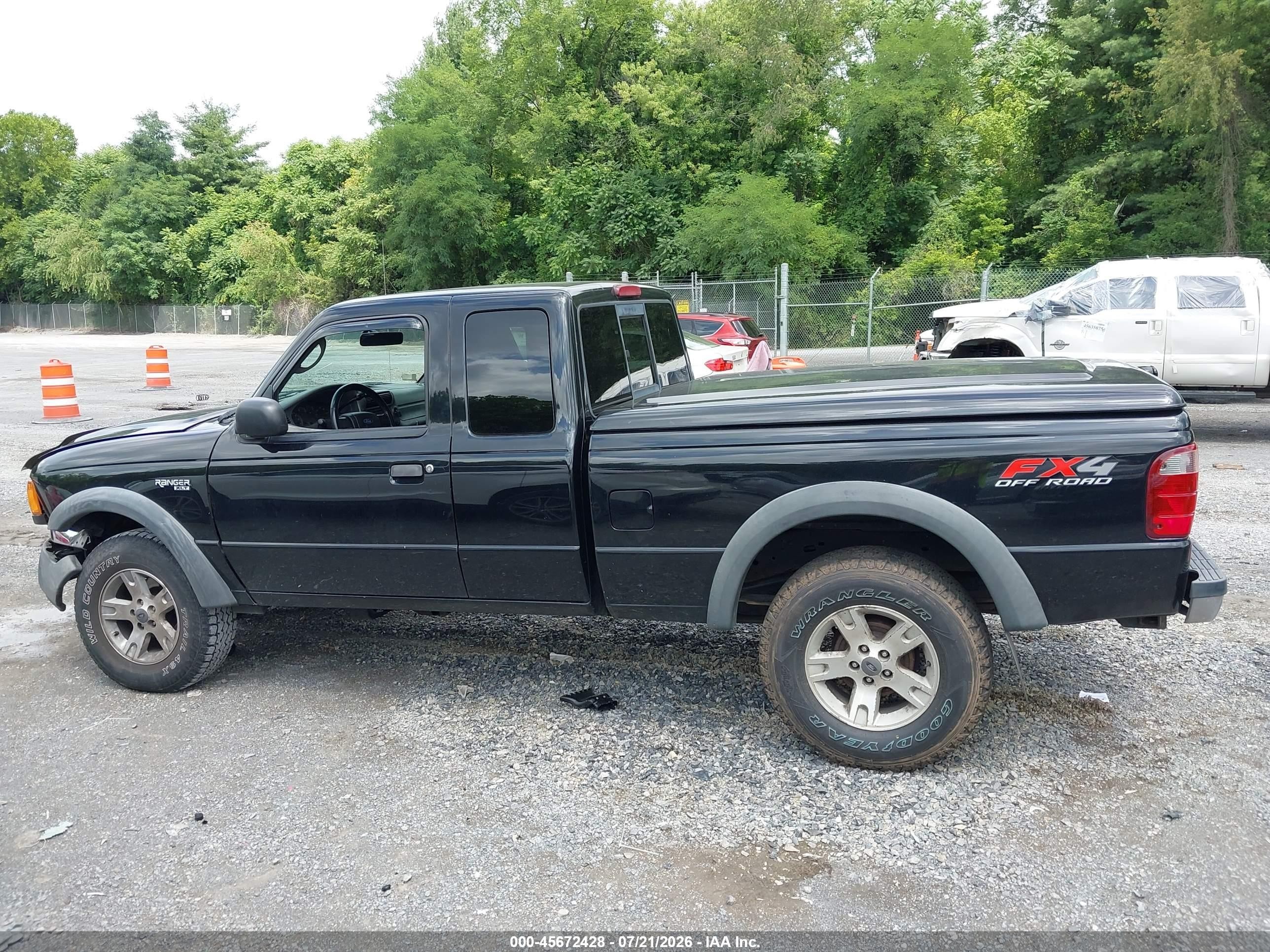 2004 Ford Ranger Black vin: 1FTZR45E84PA96210