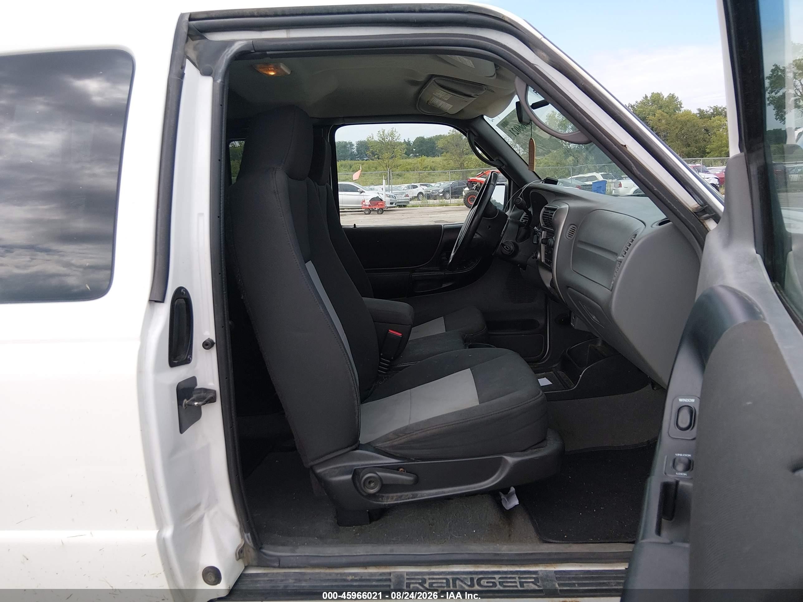 2006 Ford Ranger Fx4 Level Ii/fx4 Off-road/sport/xlt White vin: 1FTZR45E86PA70595