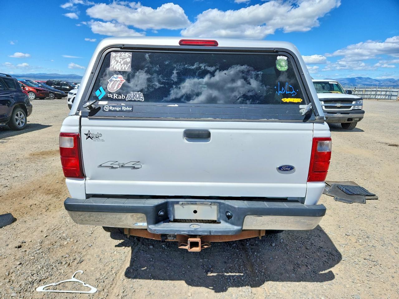2004 Ford Ranger Super Cab White vin: 1FTZR45E94PA08555
