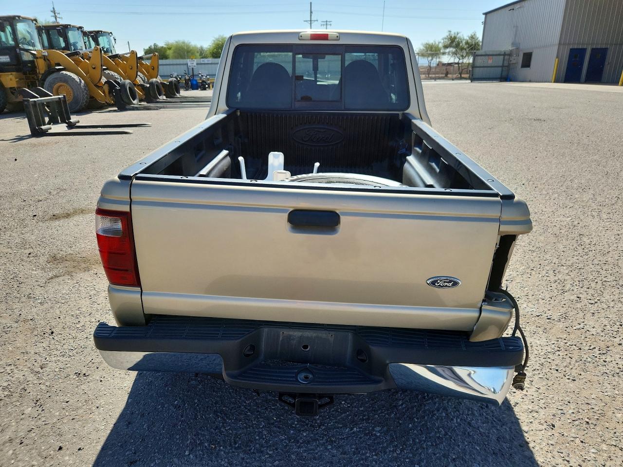 2002 Ford Ranger Super Cab Tan vin: 1FTZR45EX2PA06813