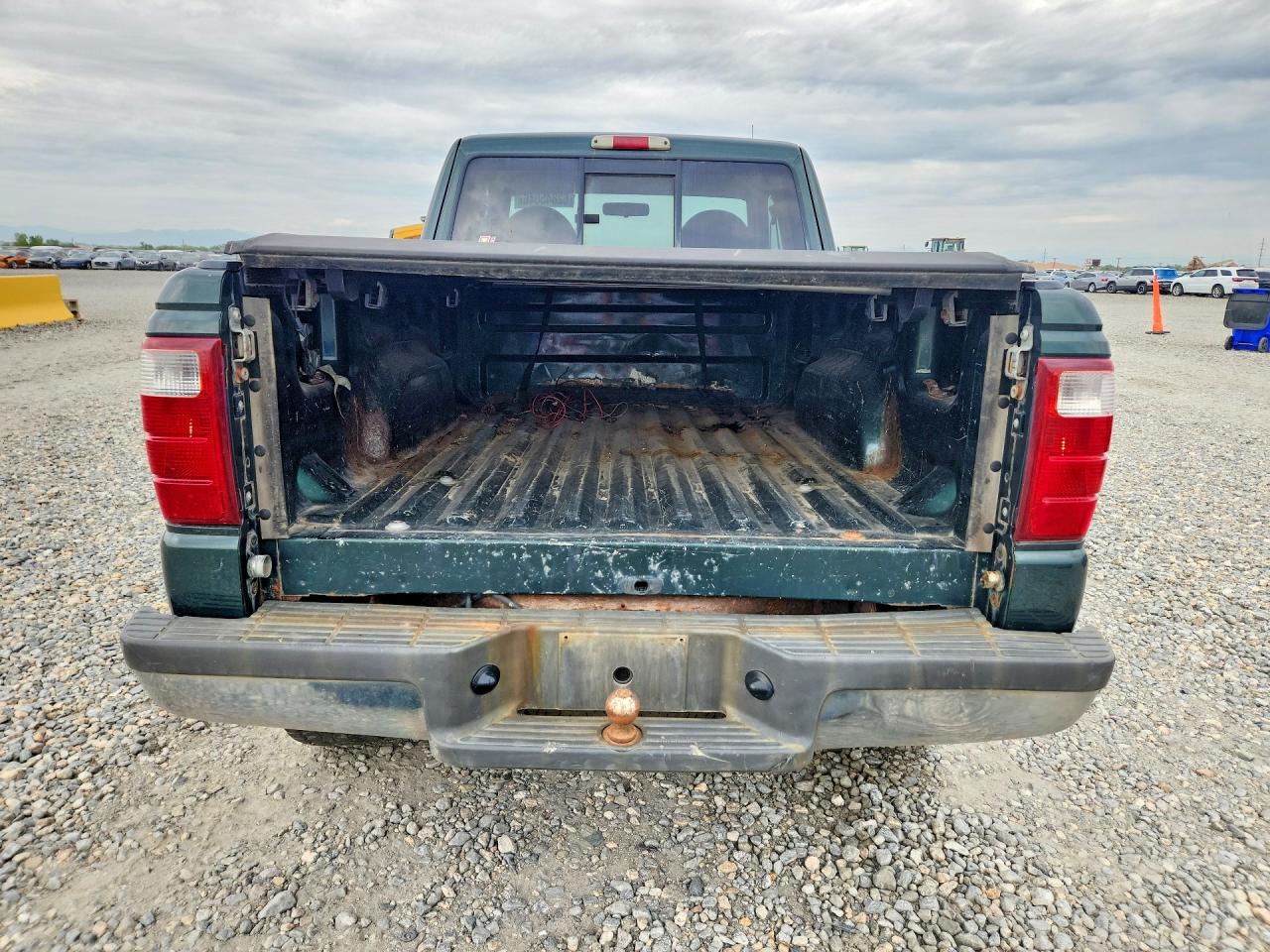 2002 Ford Ranger Super Cab Green vin: 1FTZR45EX2PB07558