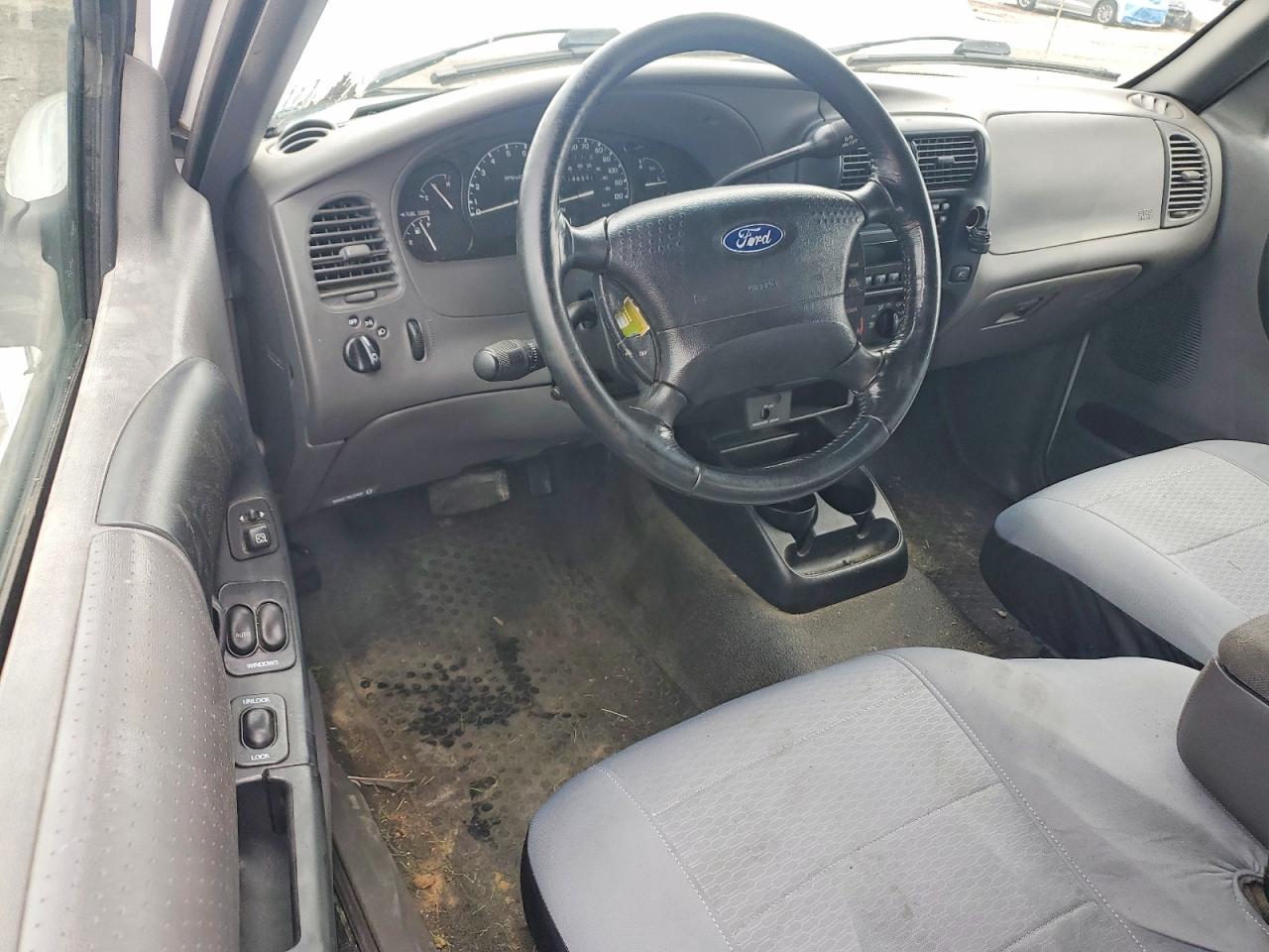2002 Ford Ranger Super Cab White vin: 1FTZR45EX2TA10741