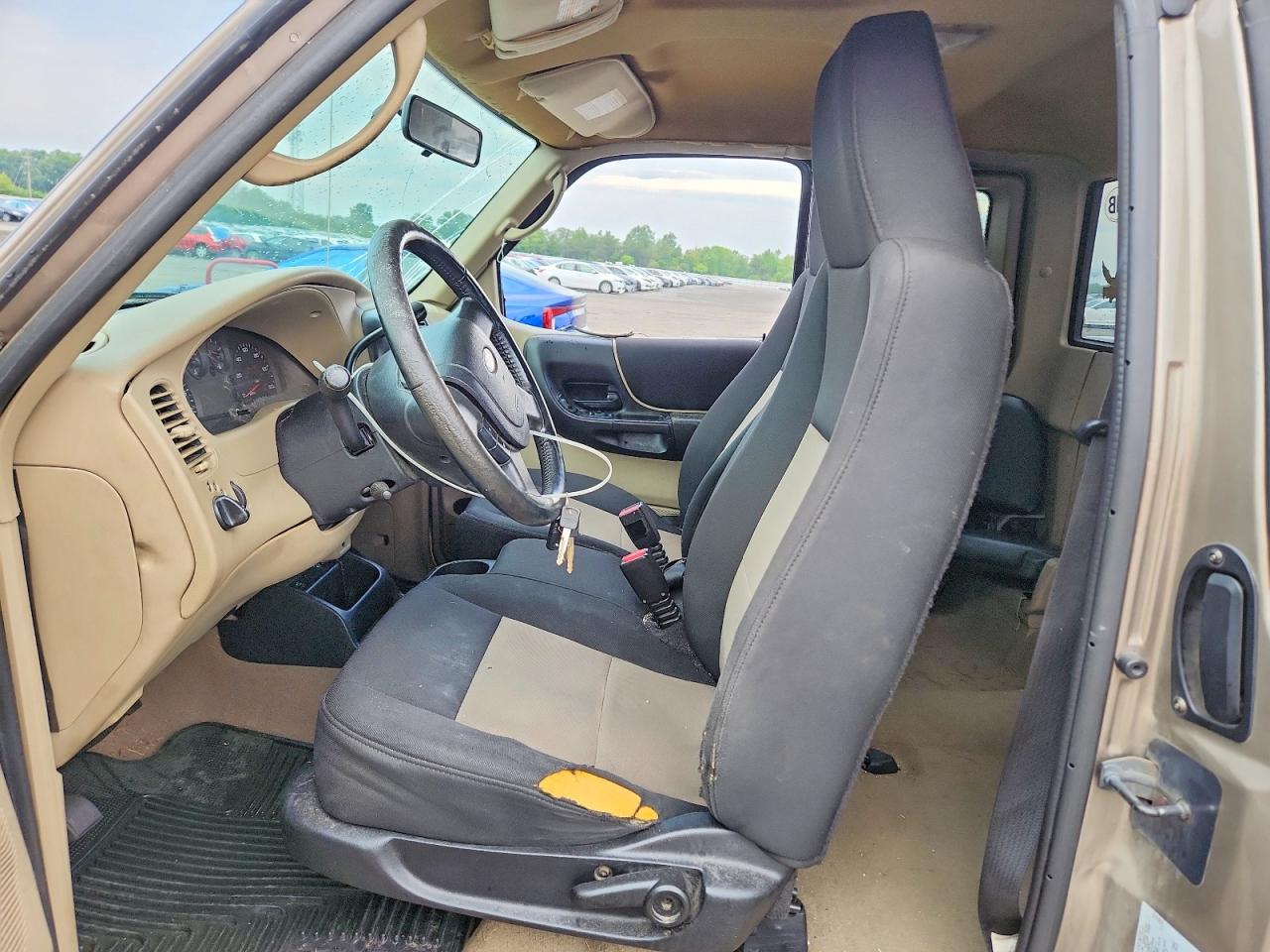 2005 Ford Ranger Super Cab Tan vin: 1FTZR45EX5PA09215
