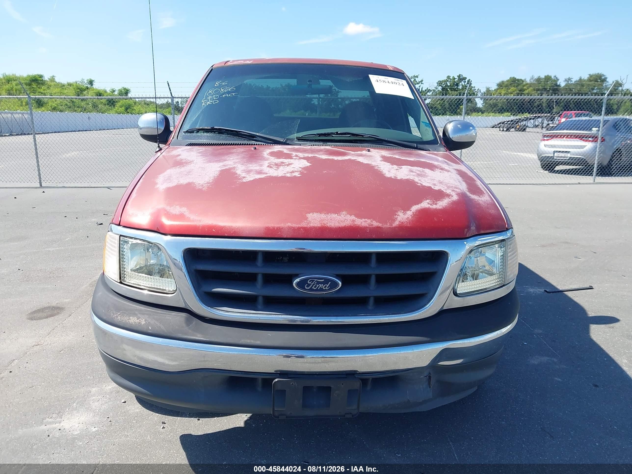 2000 Ford F-150 Xl/xlt Красный vin: 1FTZX0728YKB35334