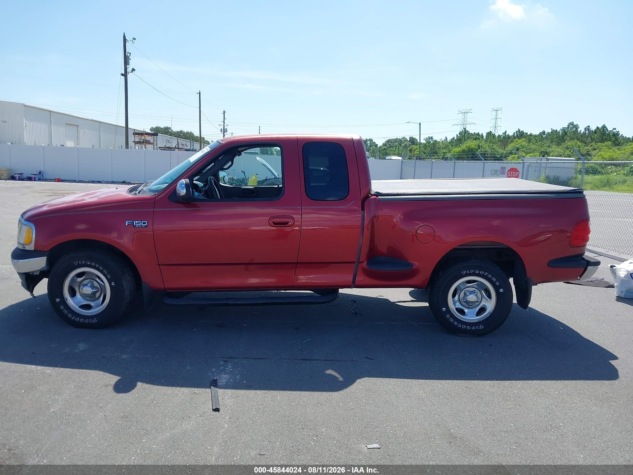 2000 Ford F-150 Xl/xlt Красный vin: 1FTZX0728YKB35334