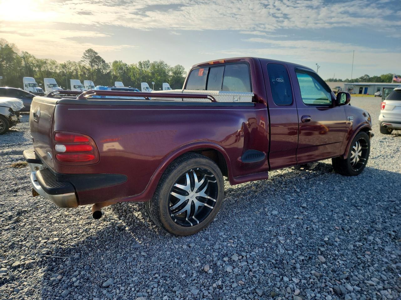 1998 Ford F150 Бордовый vin: 1FTZX0761WKA79317