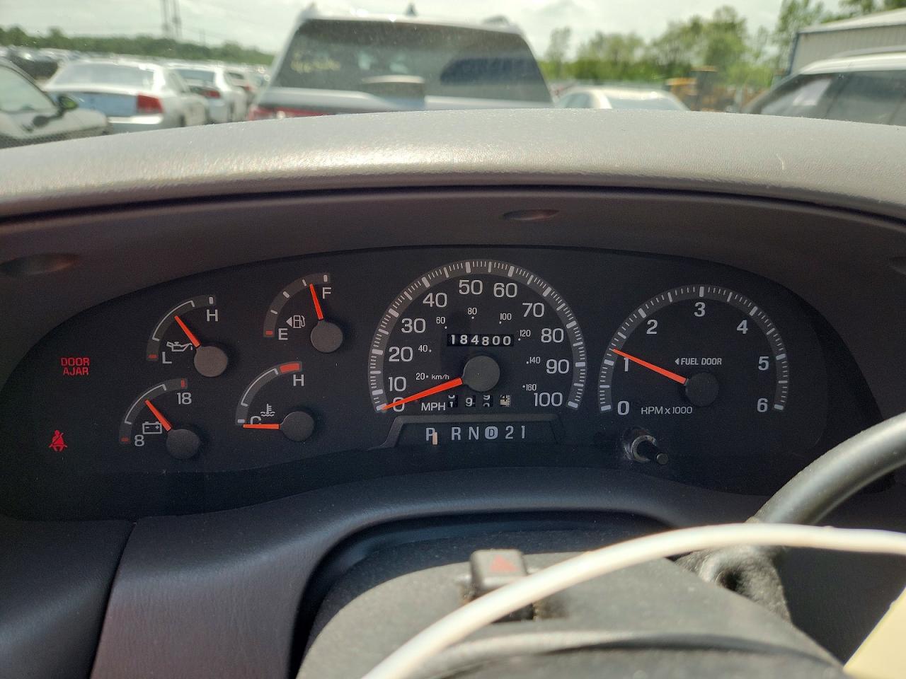 1998 Ford F150 Красный vin: 1FTZX0762WKB69091