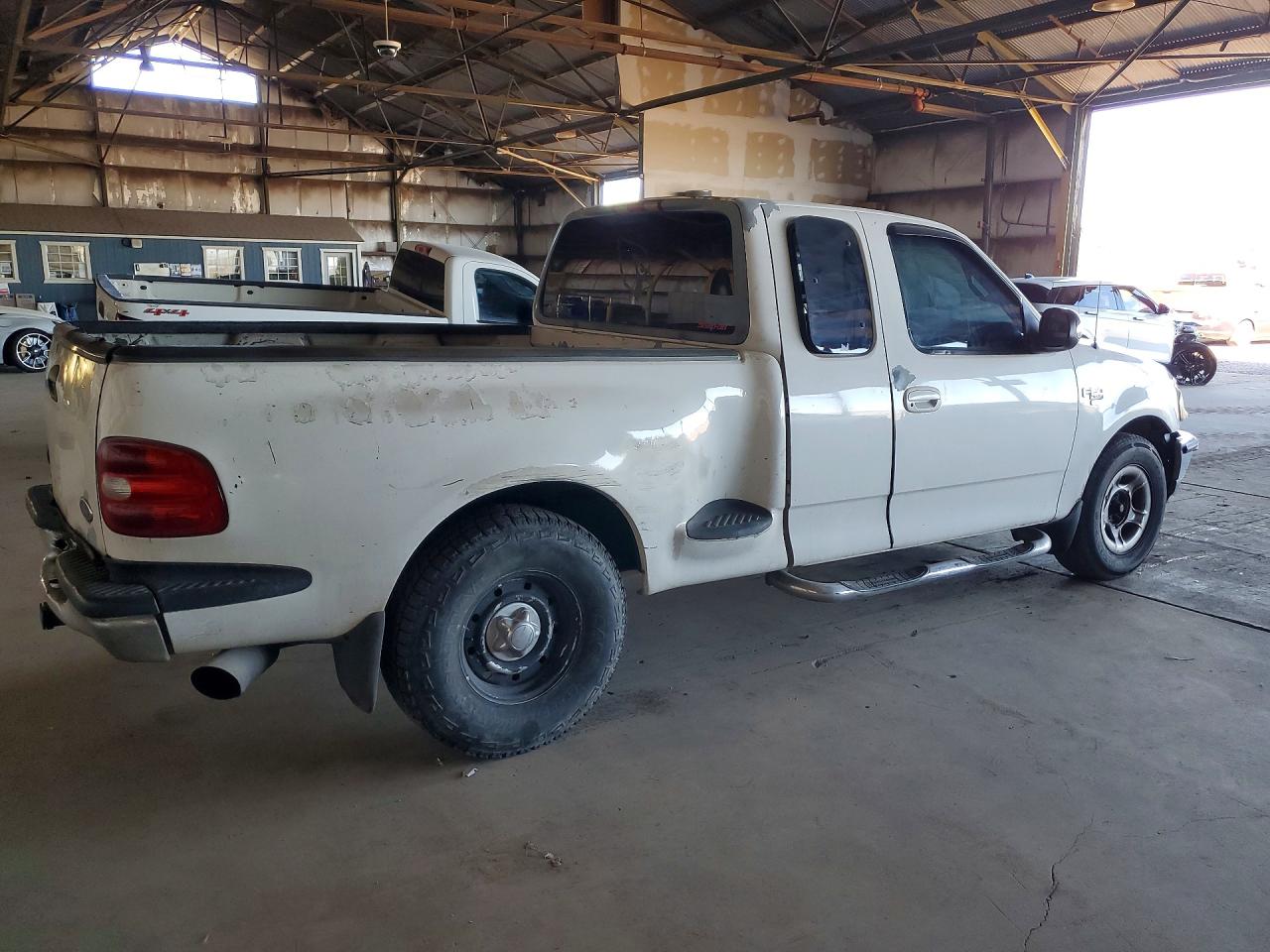 1998 Ford F150 White vin: 1FTZX0769WKB74787