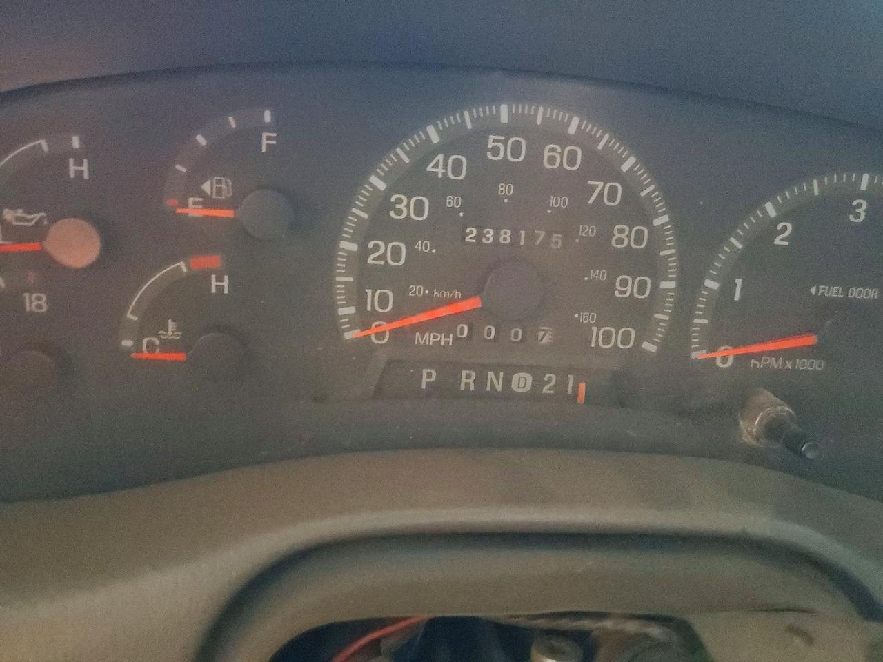1998 Ford F150 White vin: 1FTZX0769WKB74787