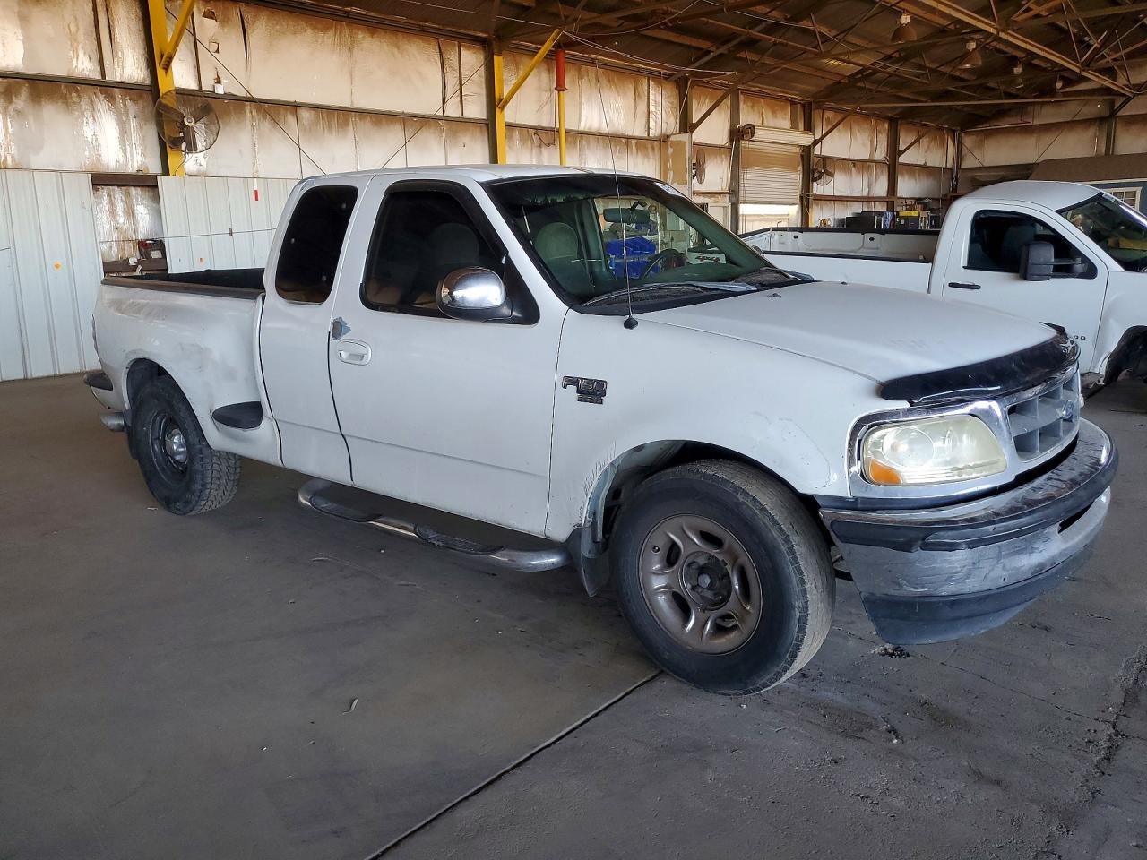 1998 Ford F150 White vin: 1FTZX0769WKB74787
