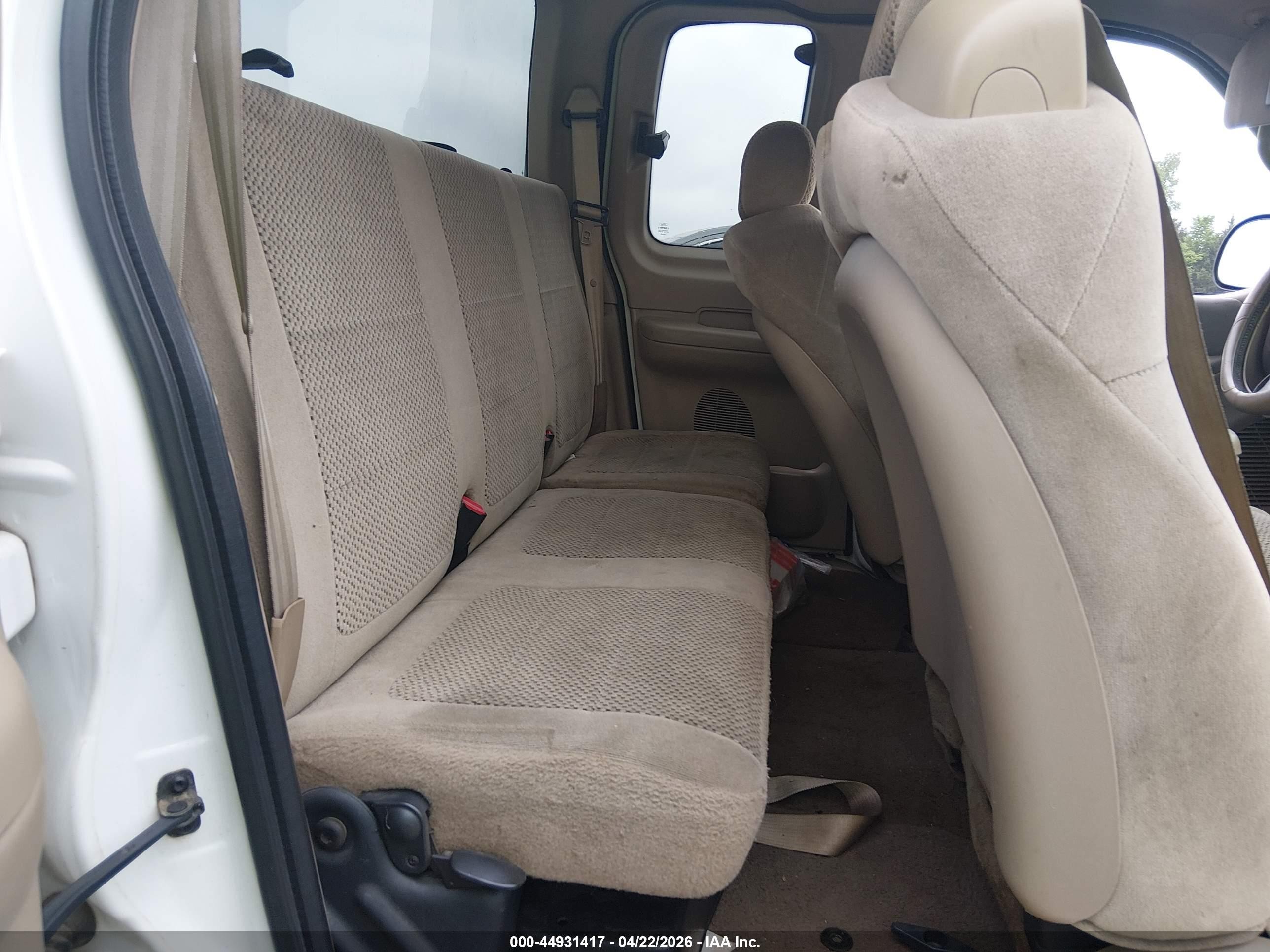 2001 Ford F-150 Xl/xlt Белый vin: 1FTZX17201KB87858