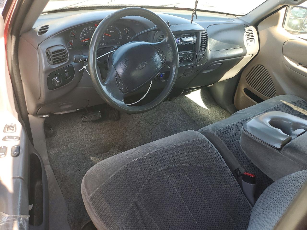 1999 Ford F150 Red vin: 1FTZX1720XKB07614