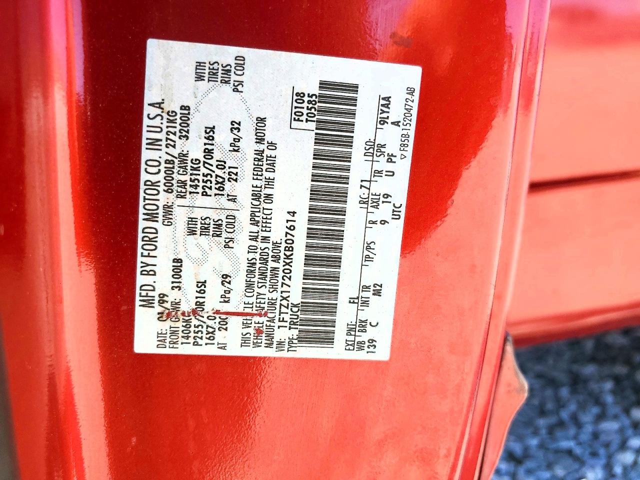 1999 Ford F150 Red vin: 1FTZX1720XKB07614