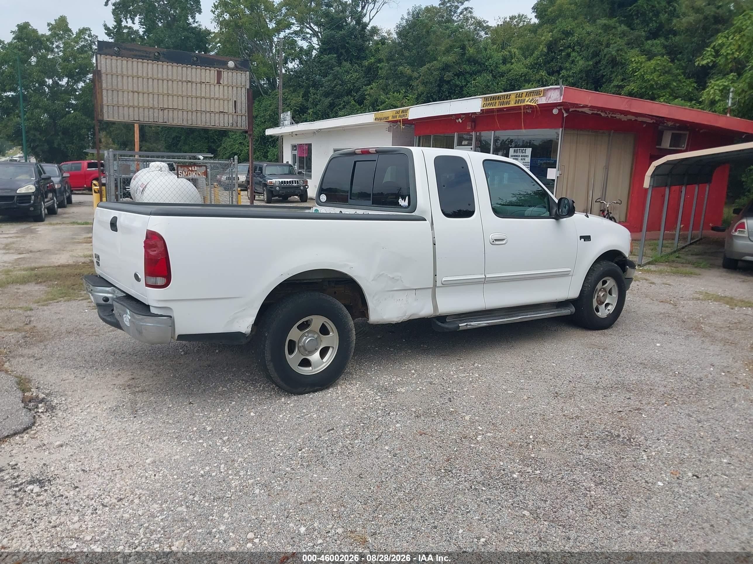 2000 Ford F-150 Work Series/xl/xlt White vin: 1FTZX1720YKB49329