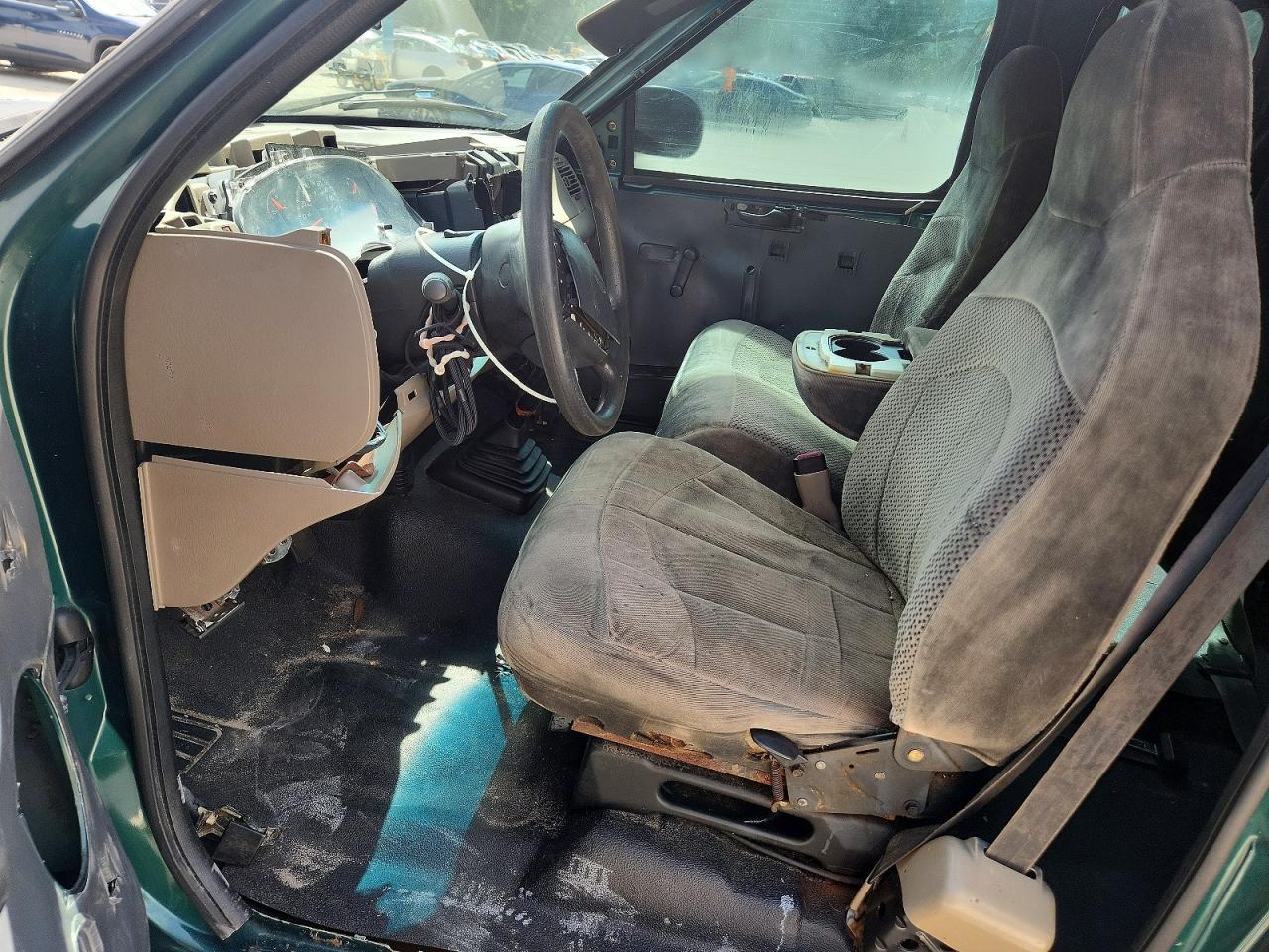 2000 Ford F150 Green vin: 1FTZX1720YNB30097