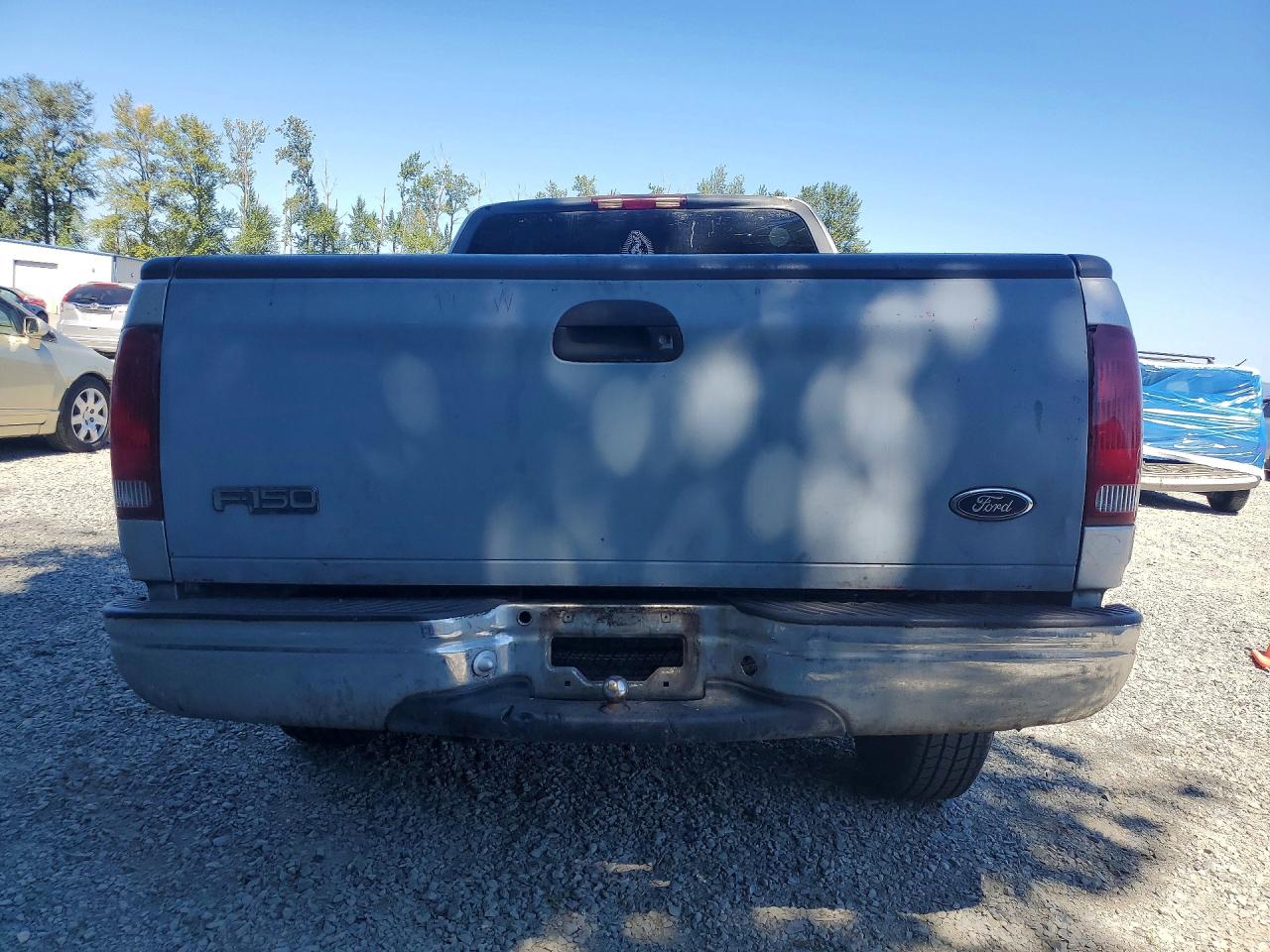 2000 Ford F150 Silver vin: 1FTZX1720YNB55467