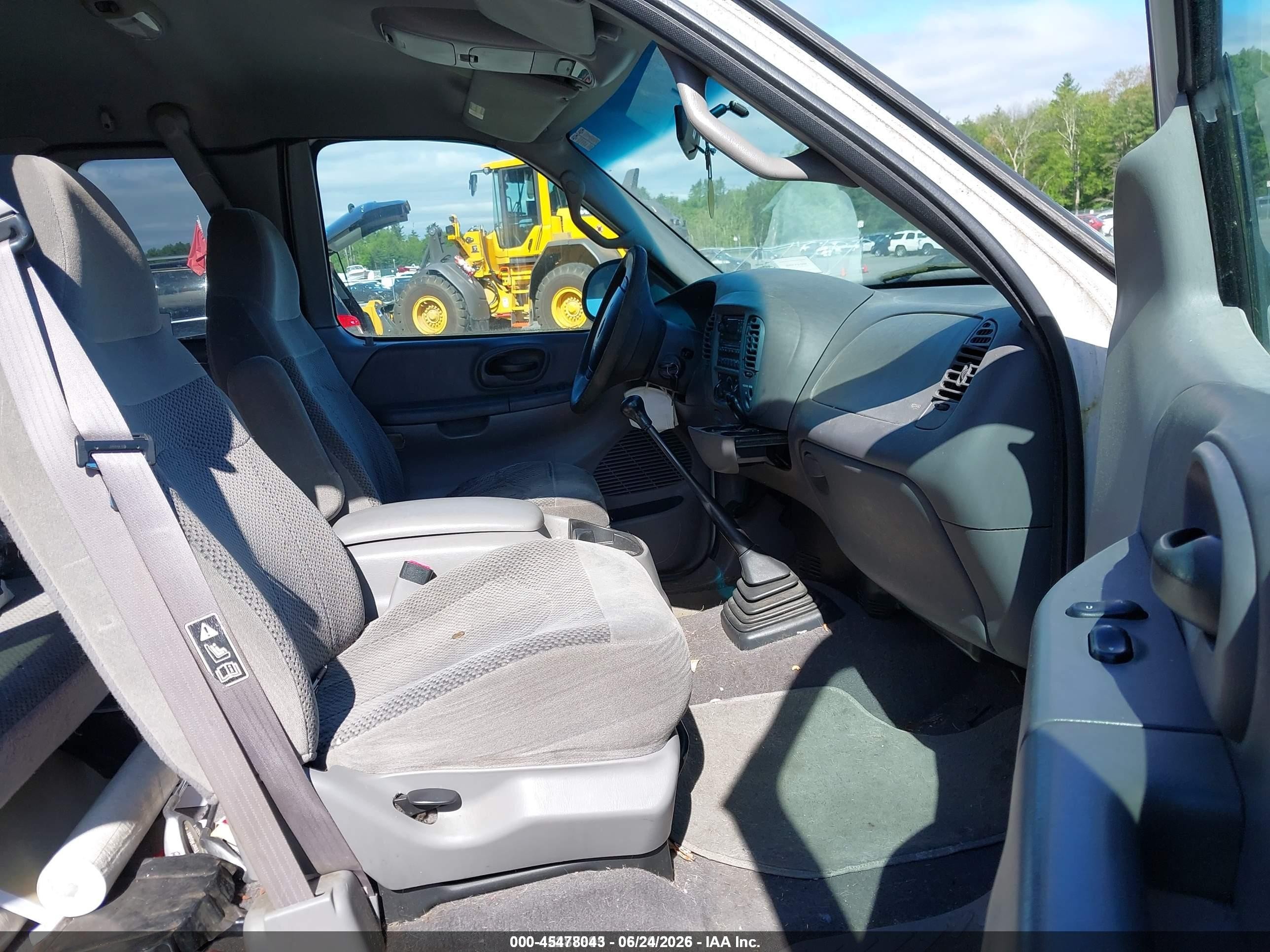 2000 Ford F-150 Work Series/xl/xlt White vin: 1FTZX1720YNB99551