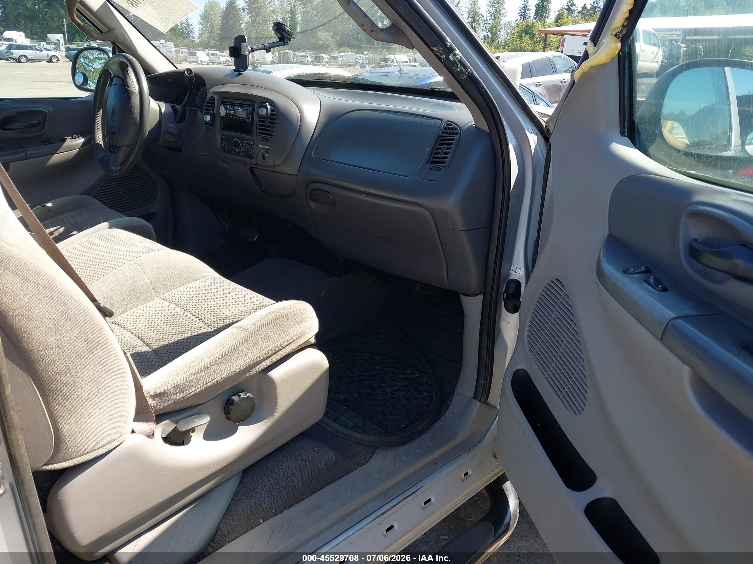 2001 Ford F-150 Xl/xlt Silver vin: 1FTZX17221NB62331