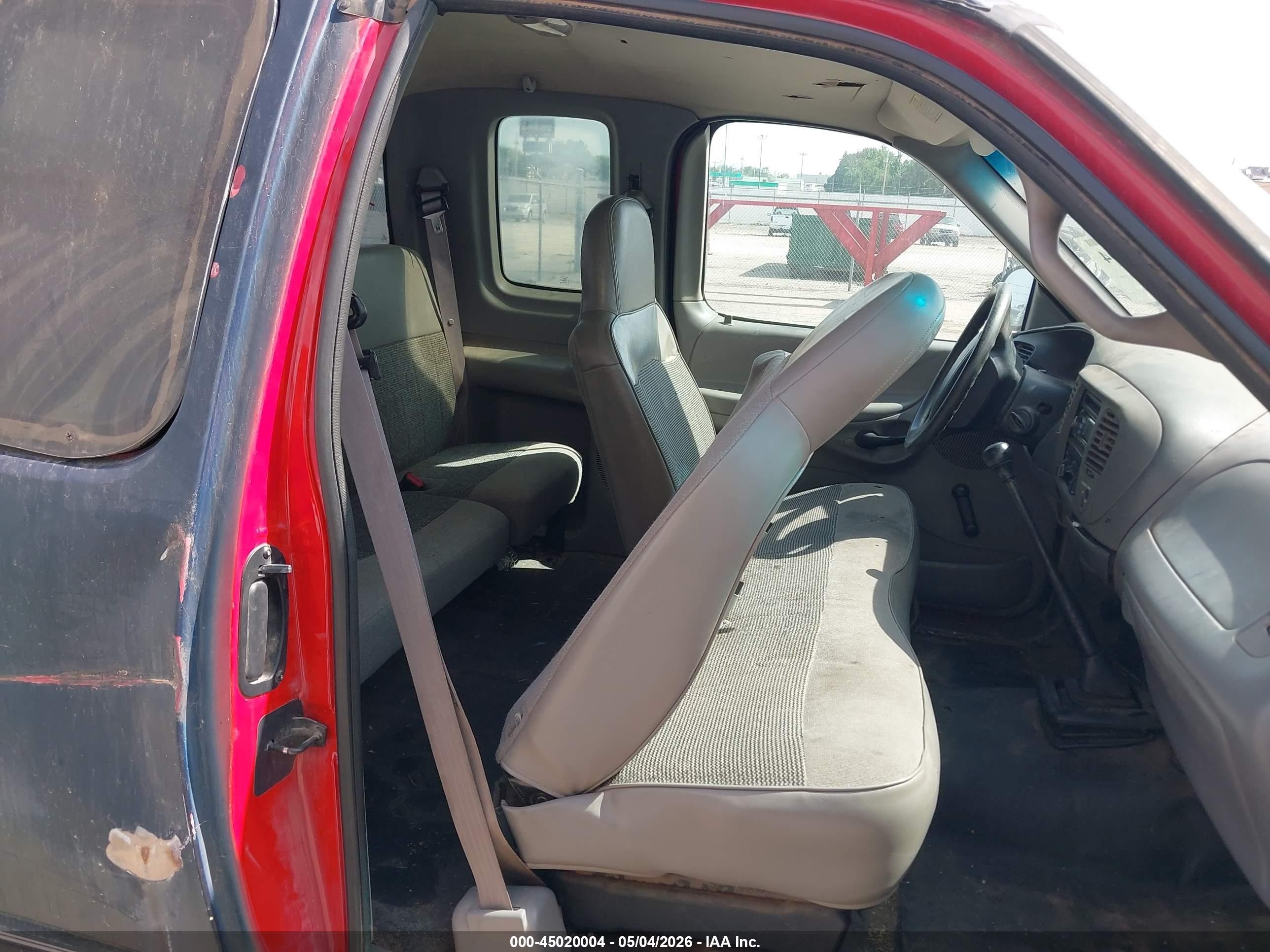 1998 Ford F-150   Blue vin: 1FTZX1722WNB52261