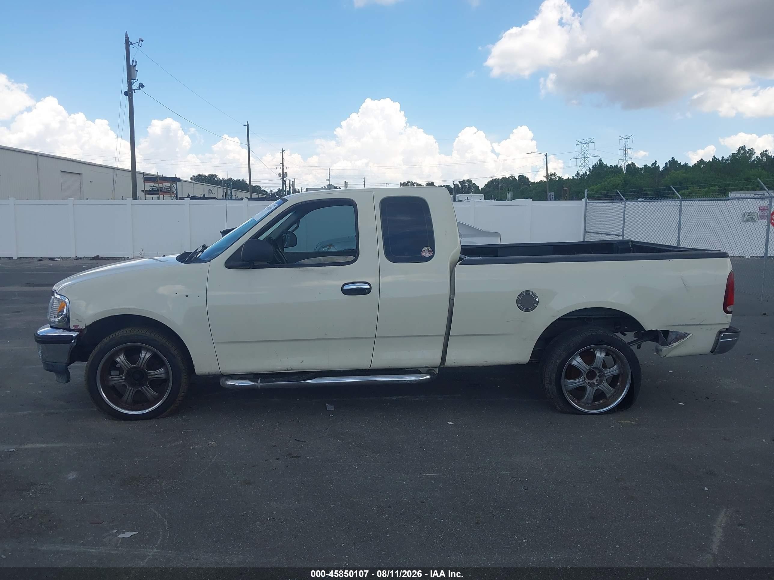 1998 Ford F-150 Standard/xl/xlt Cream vin: 1FTZX1723WNA16124