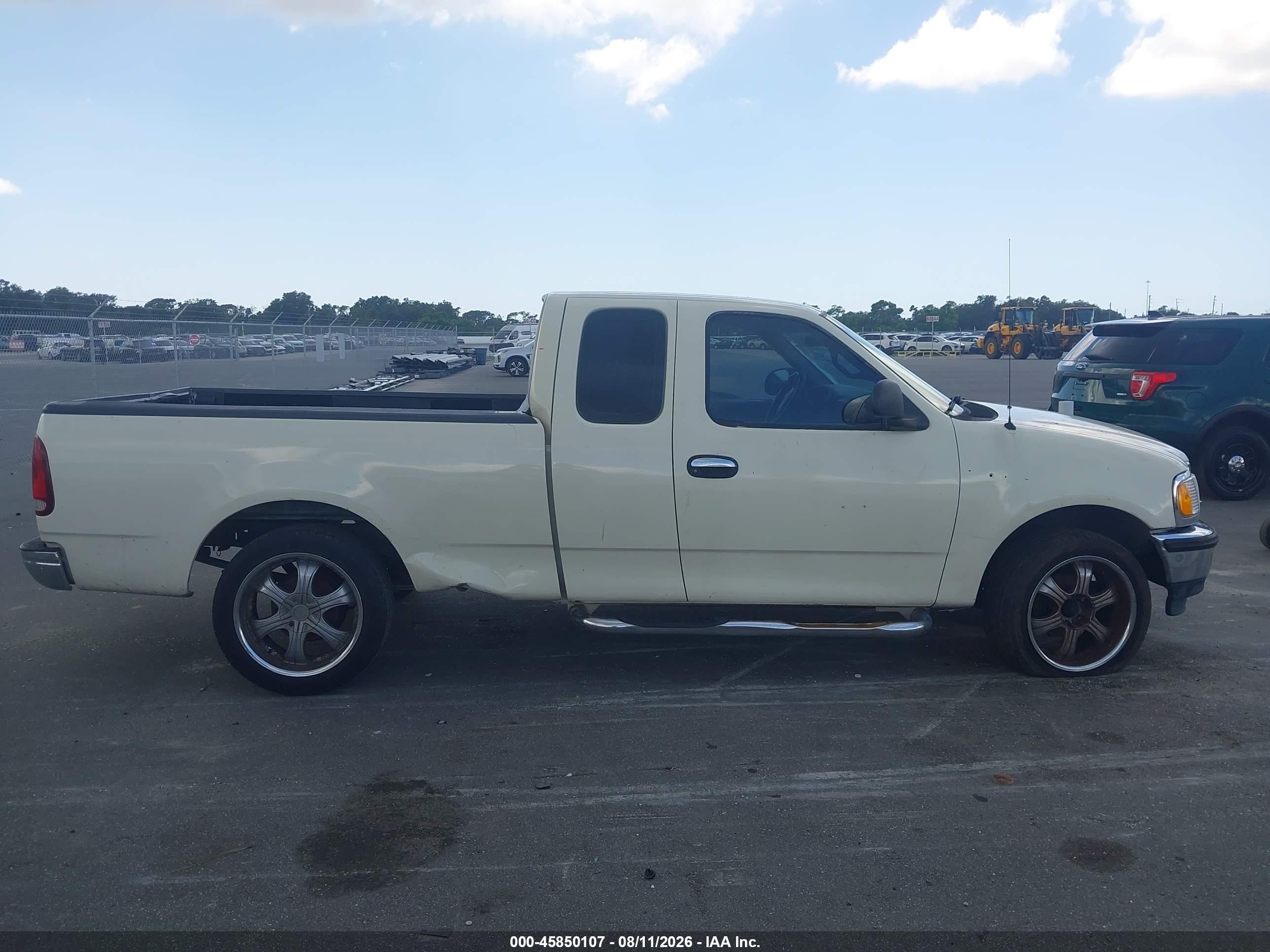 1998 Ford F-150 Standard/xl/xlt Cream vin: 1FTZX1723WNA16124