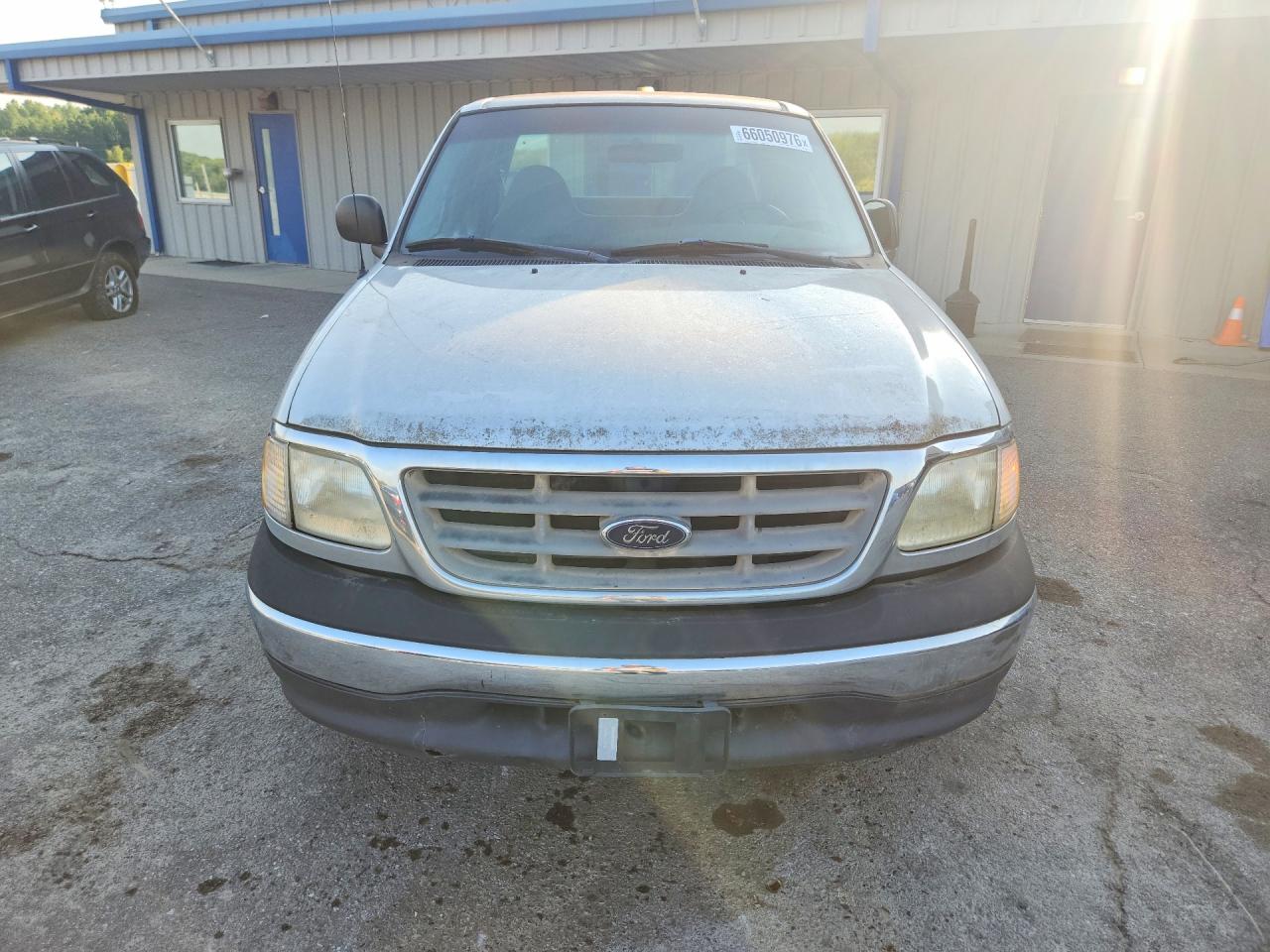 2000 Ford F150 Silver vin: 1FTZX1723YKA82631