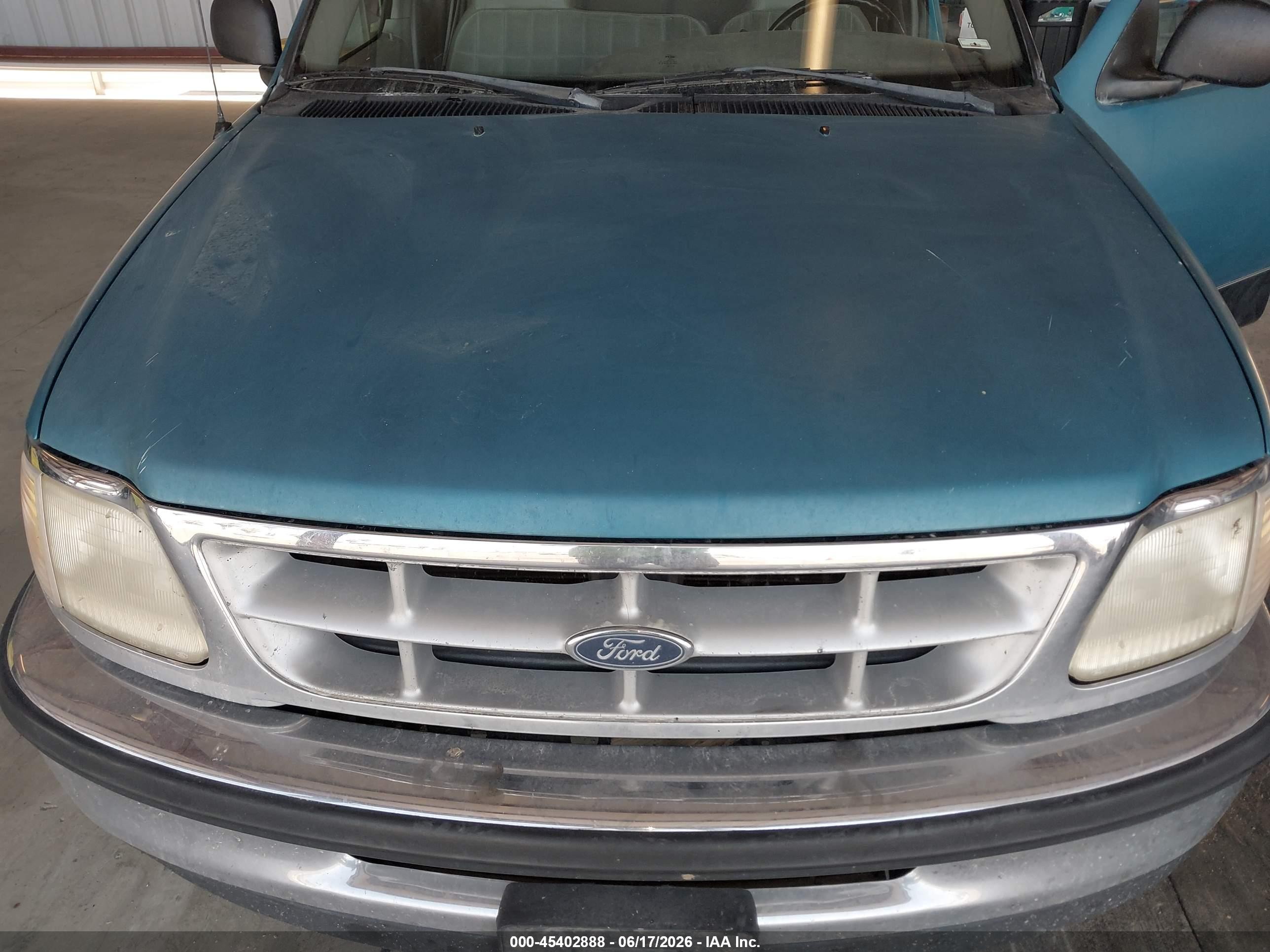 1998 Ford F-150 Standard/xl/xlt Light Blue vin: 1FTZX1724WKA83008
