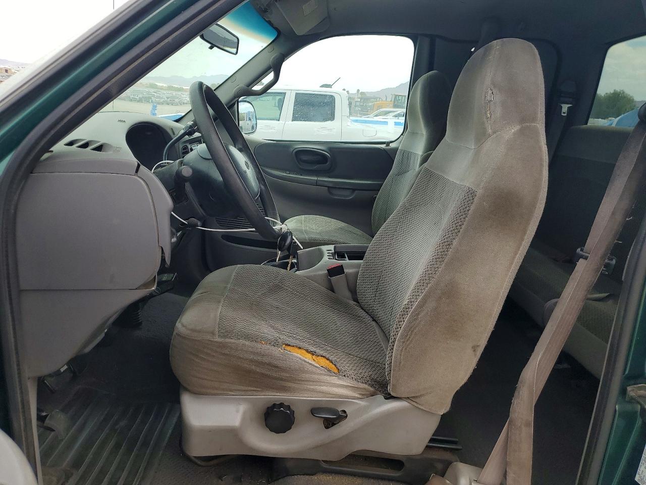 1999 Ford F150 Green vin: 1FTZX1724XKB30636