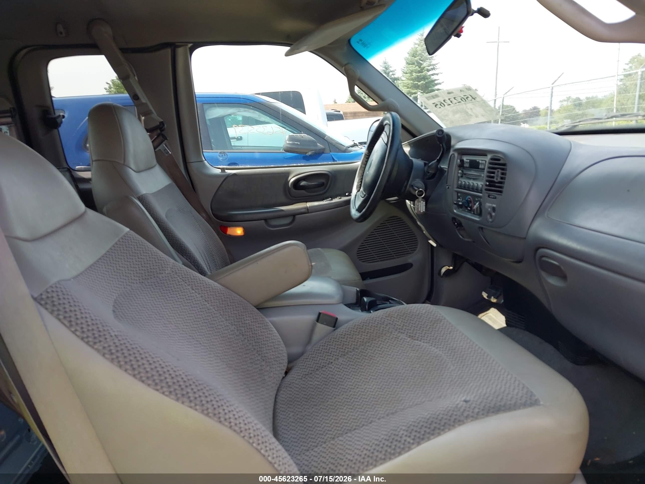 2000 Ford F-150 Work Series/xl/xlt Silver vin: 1FTZX1724YNB72675