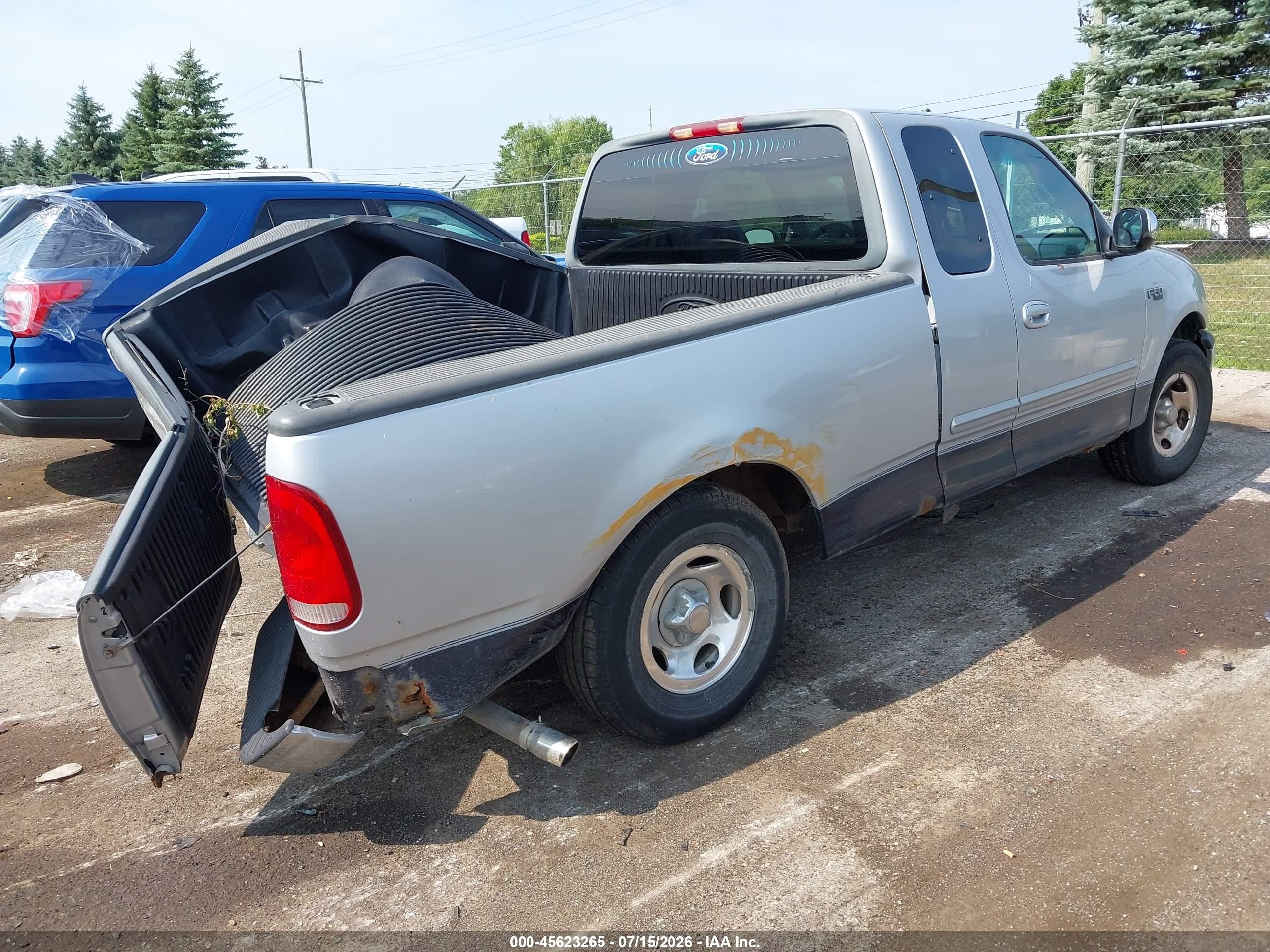 2000 Ford F-150 Work Series/xl/xlt Silver vin: 1FTZX1724YNB72675