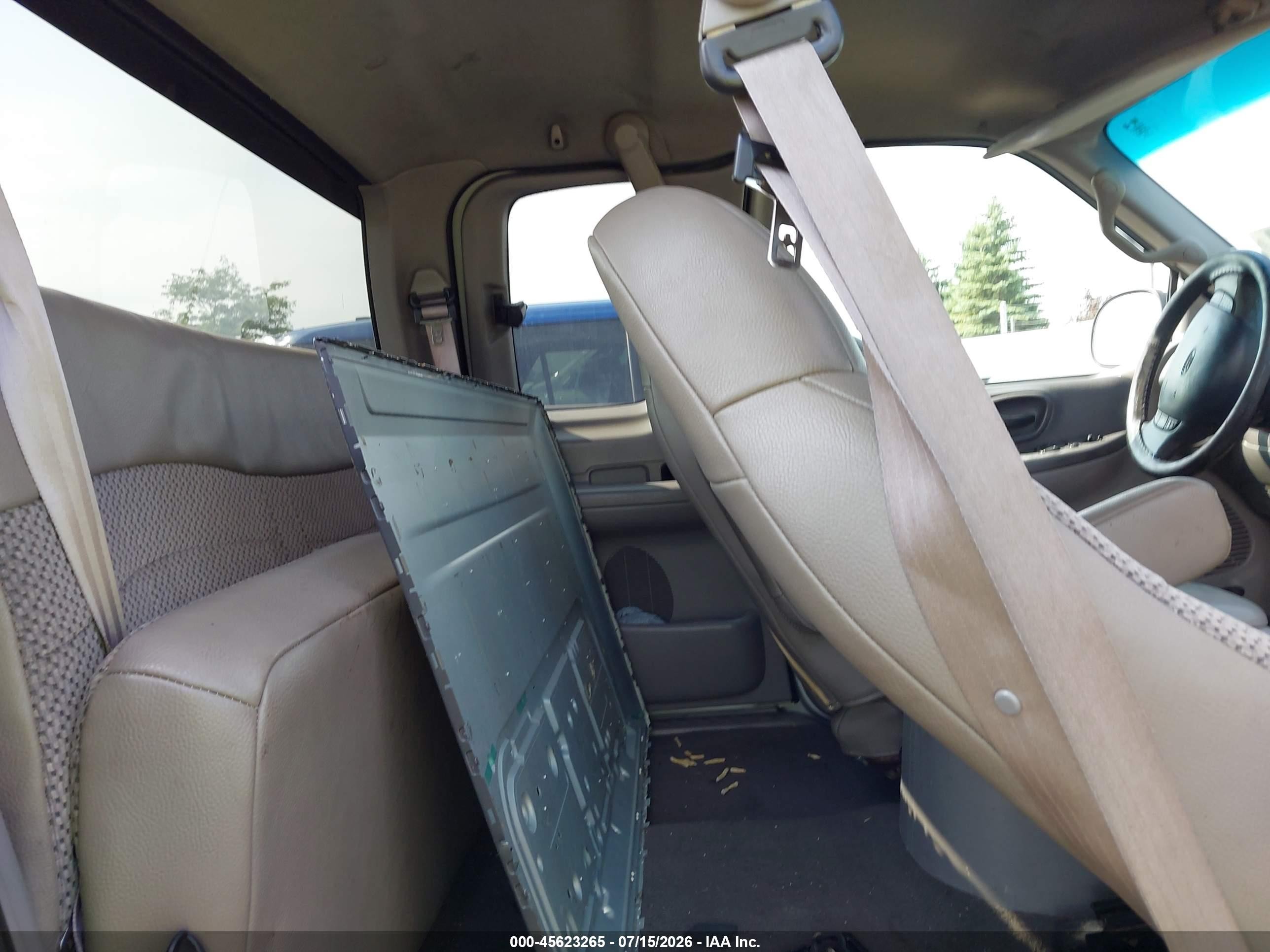 2000 Ford F-150 Work Series/xl/xlt Silver vin: 1FTZX1724YNB72675
