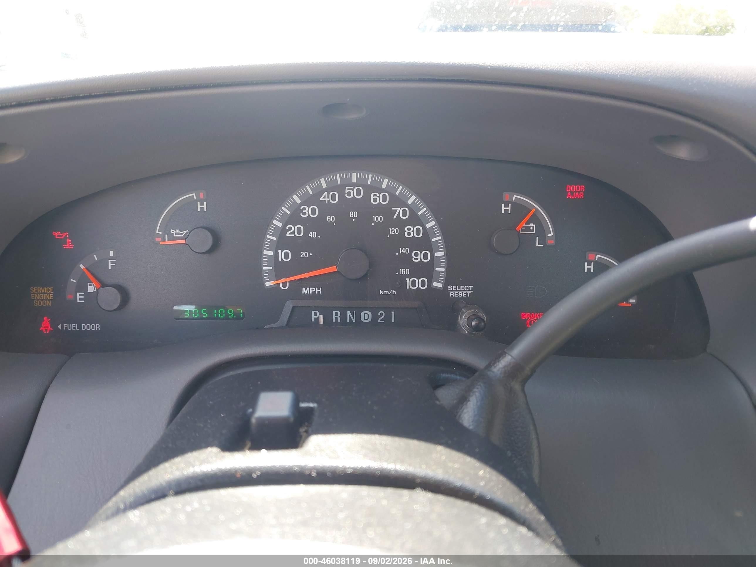 2001 Ford F-150 Xl/xlt Белый vin: 1FTZX17251NA83025
