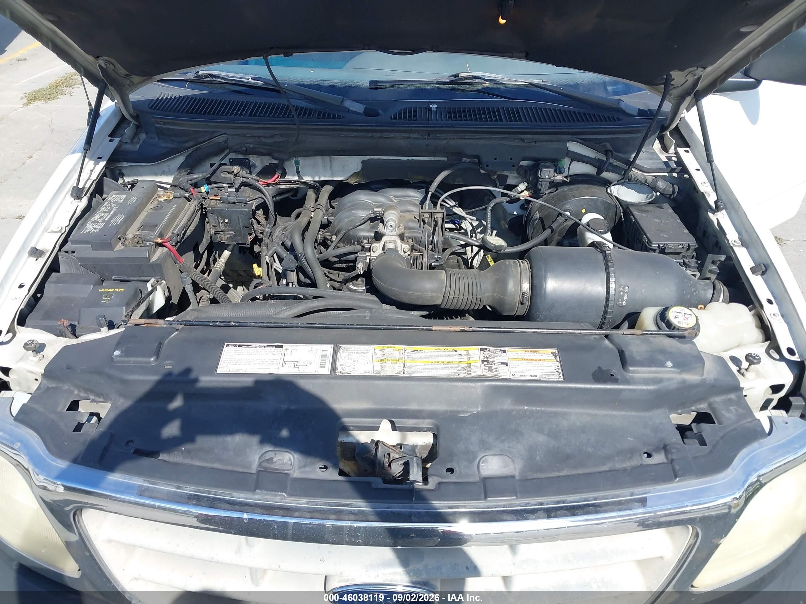 2001 Ford F-150 Xl/xlt Белый vin: 1FTZX17251NA83025