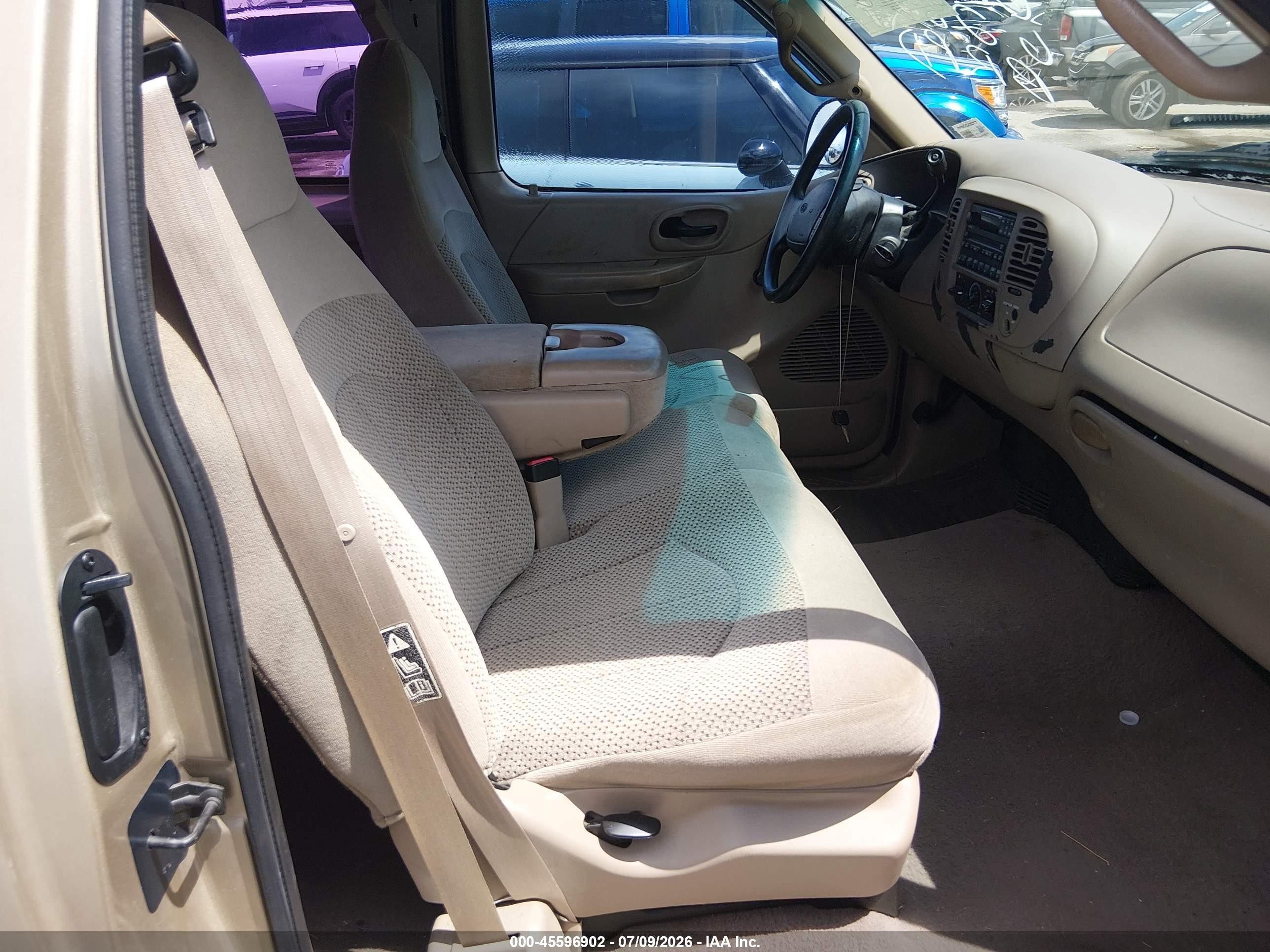 2000 Ford F-150 Work Series/xl/xlt Gold vin: 1FTZX1725YNA78837