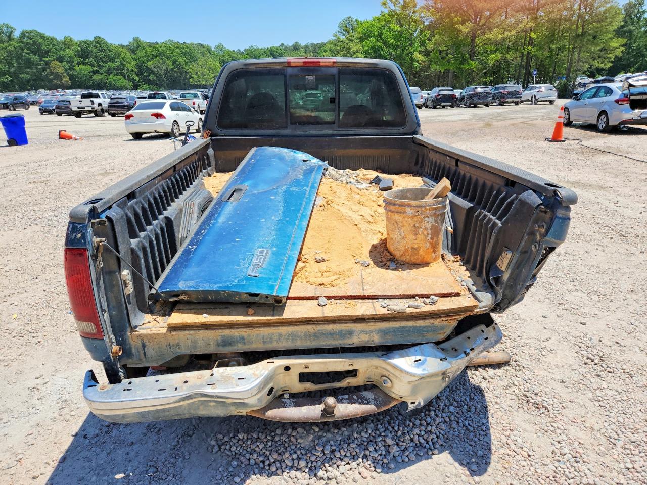 2000 Ford F150 Синий vin: 1FTZX1725YNB36381