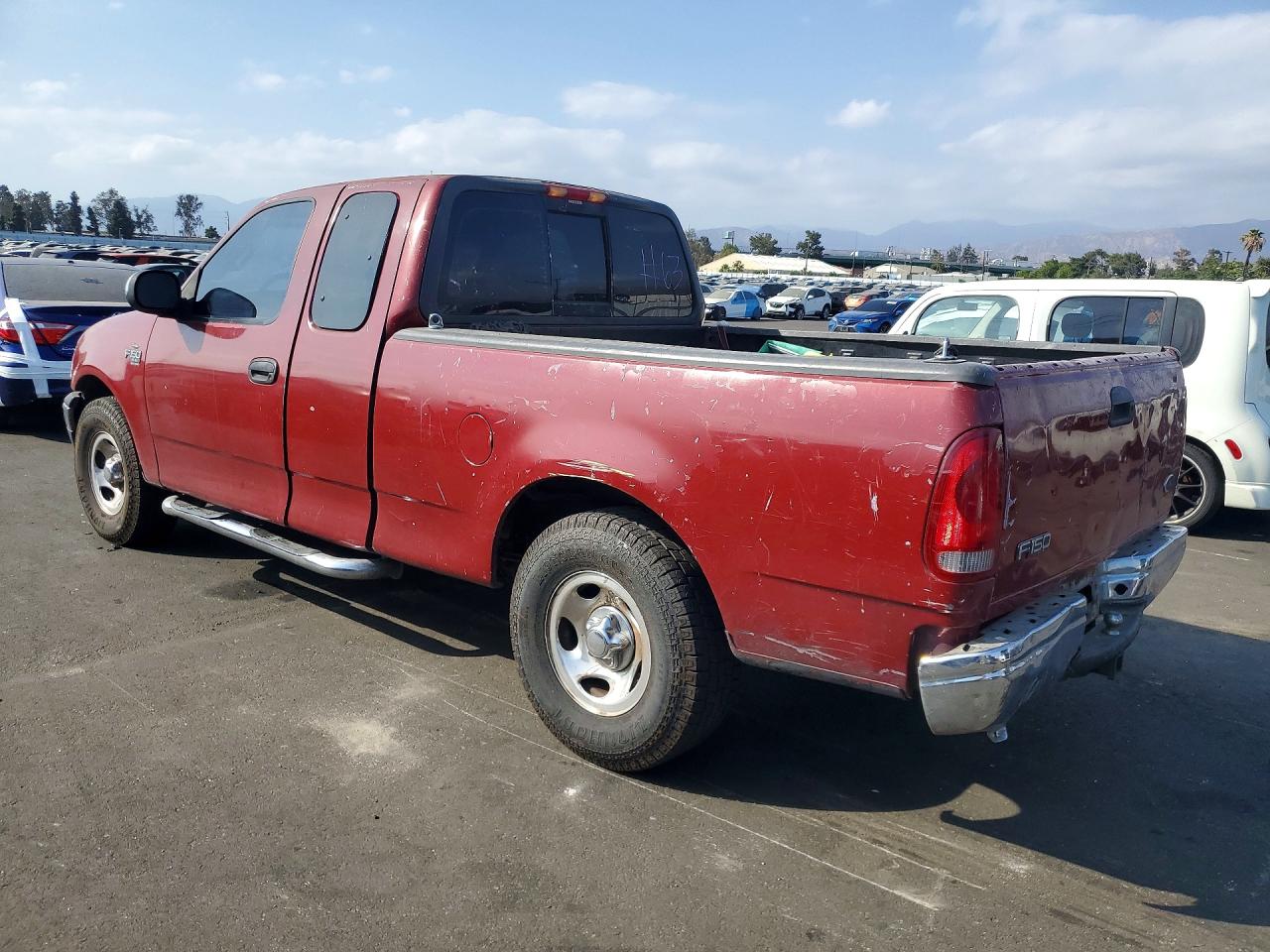 2001 Ford F150 Red vin: 1FTZX17261NB52529
