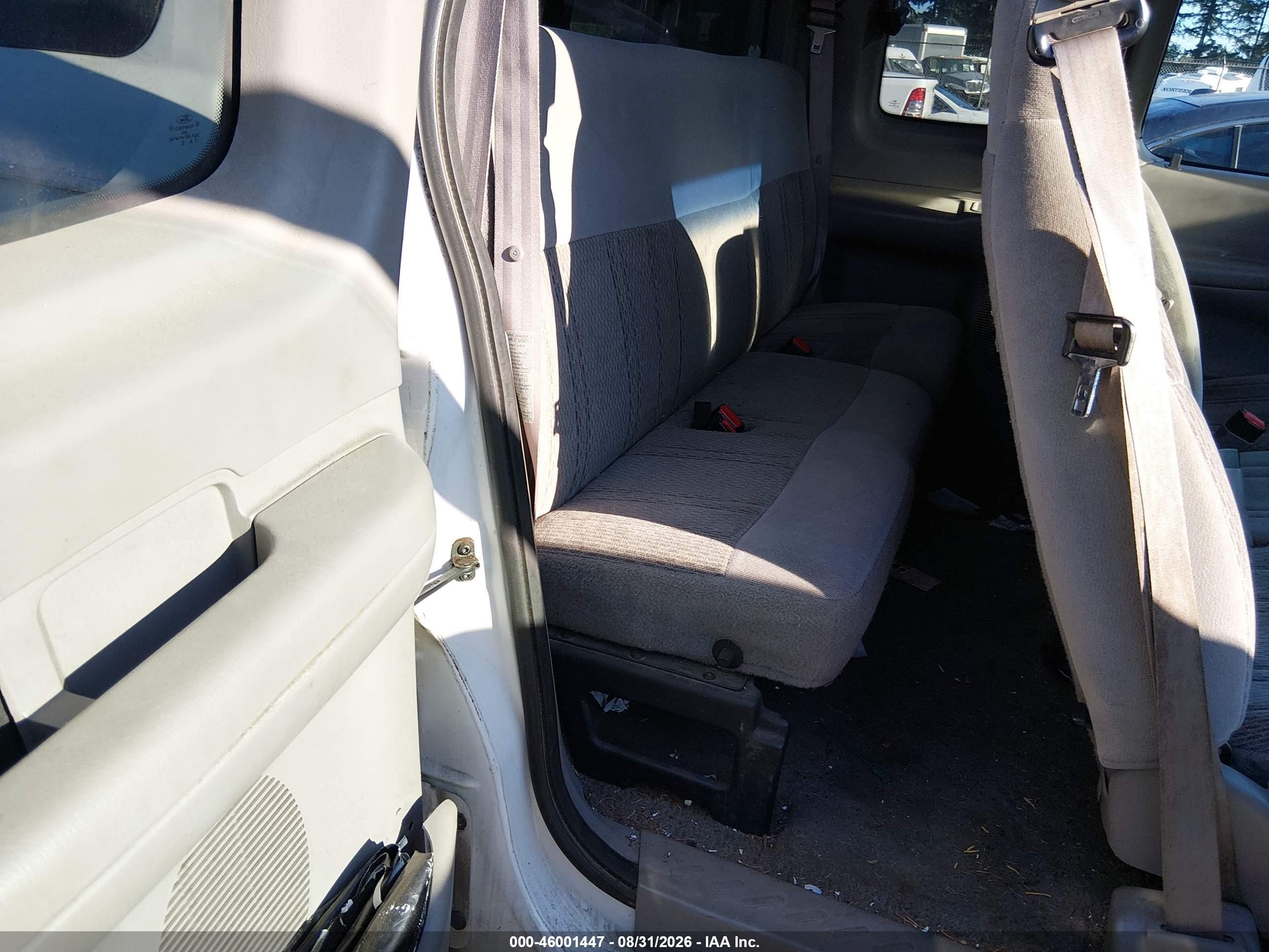 1998 Ford F-150 Standard/xl/xlt White vin: 1FTZX1727WKA32537