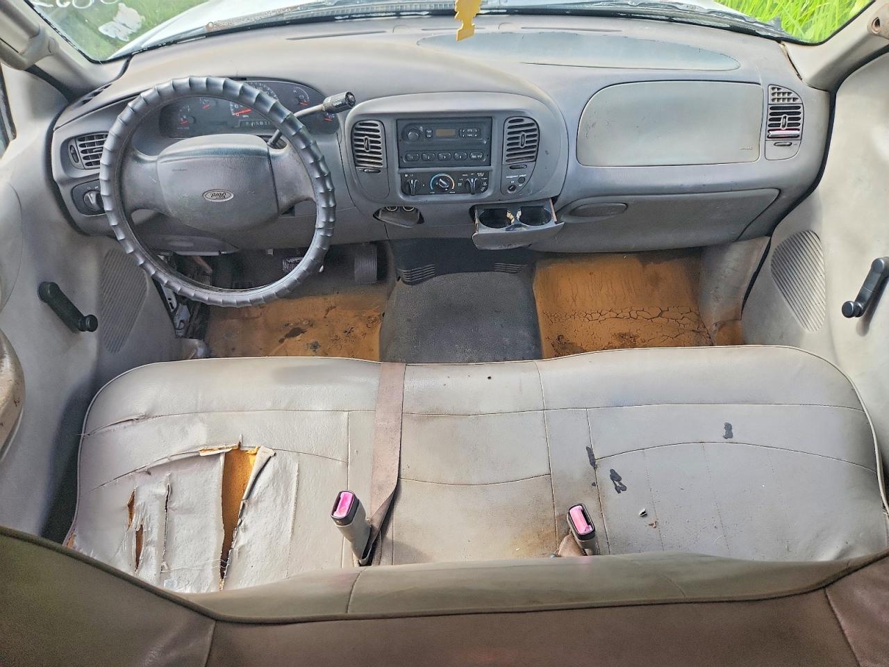 2000 Ford F150 White vin: 1FTZX1727YKB02038