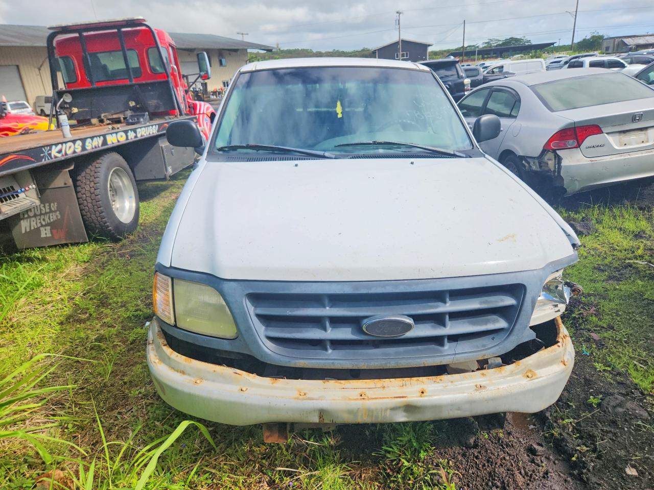2000 Ford F150 White vin: 1FTZX1727YKB02038