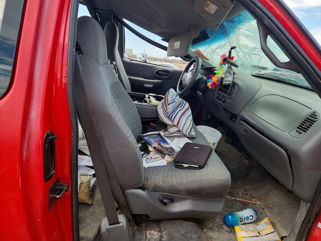 2001 Ford F150 Red vin: 1FTZX17281KE67169