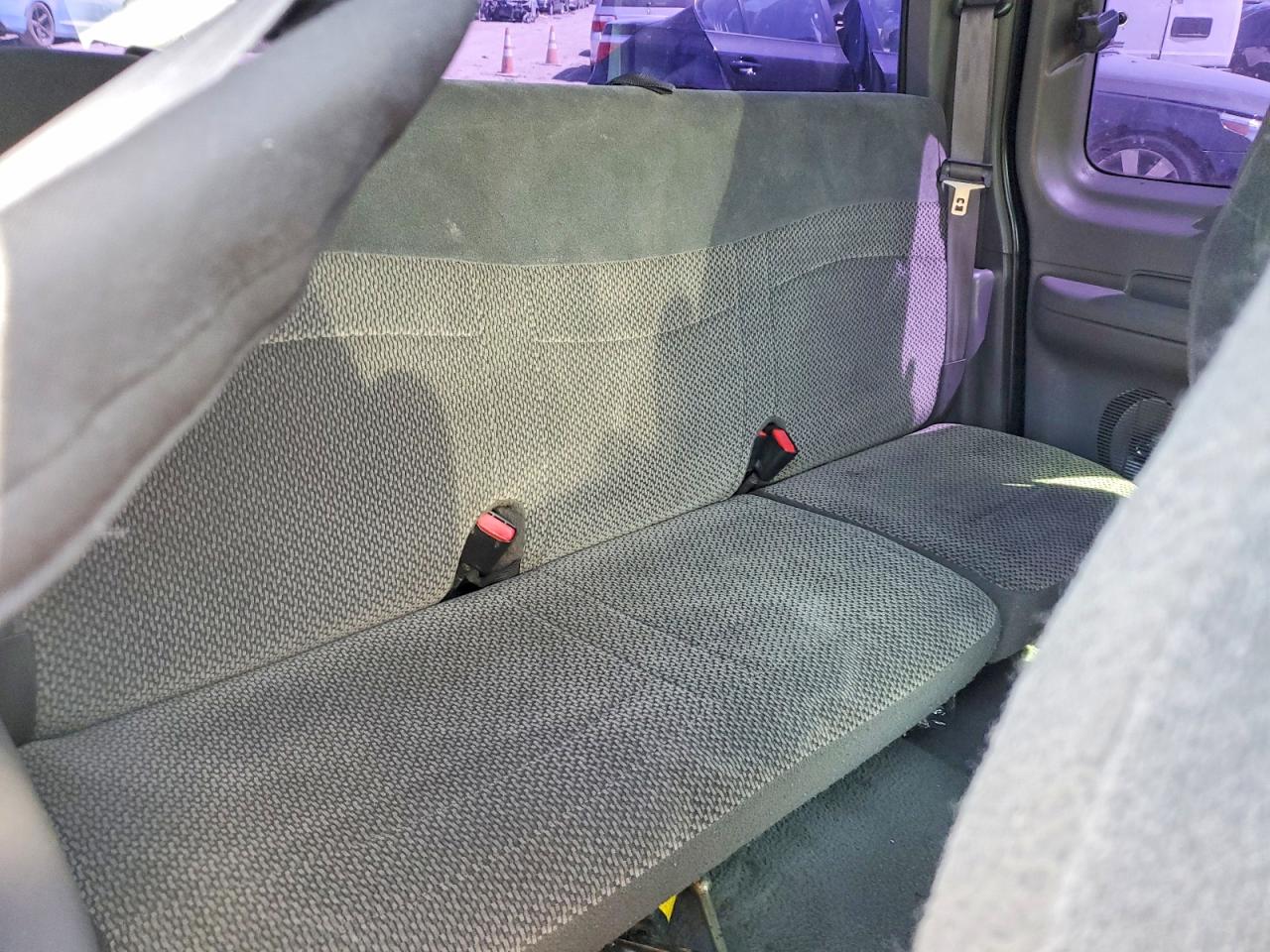 2001 Ford F150 Black vin: 1FTZX17281KF53050