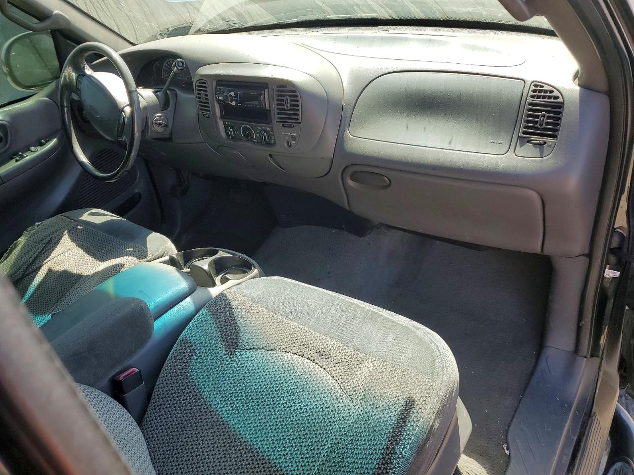 2001 Ford F150 Black vin: 1FTZX17281KF53050