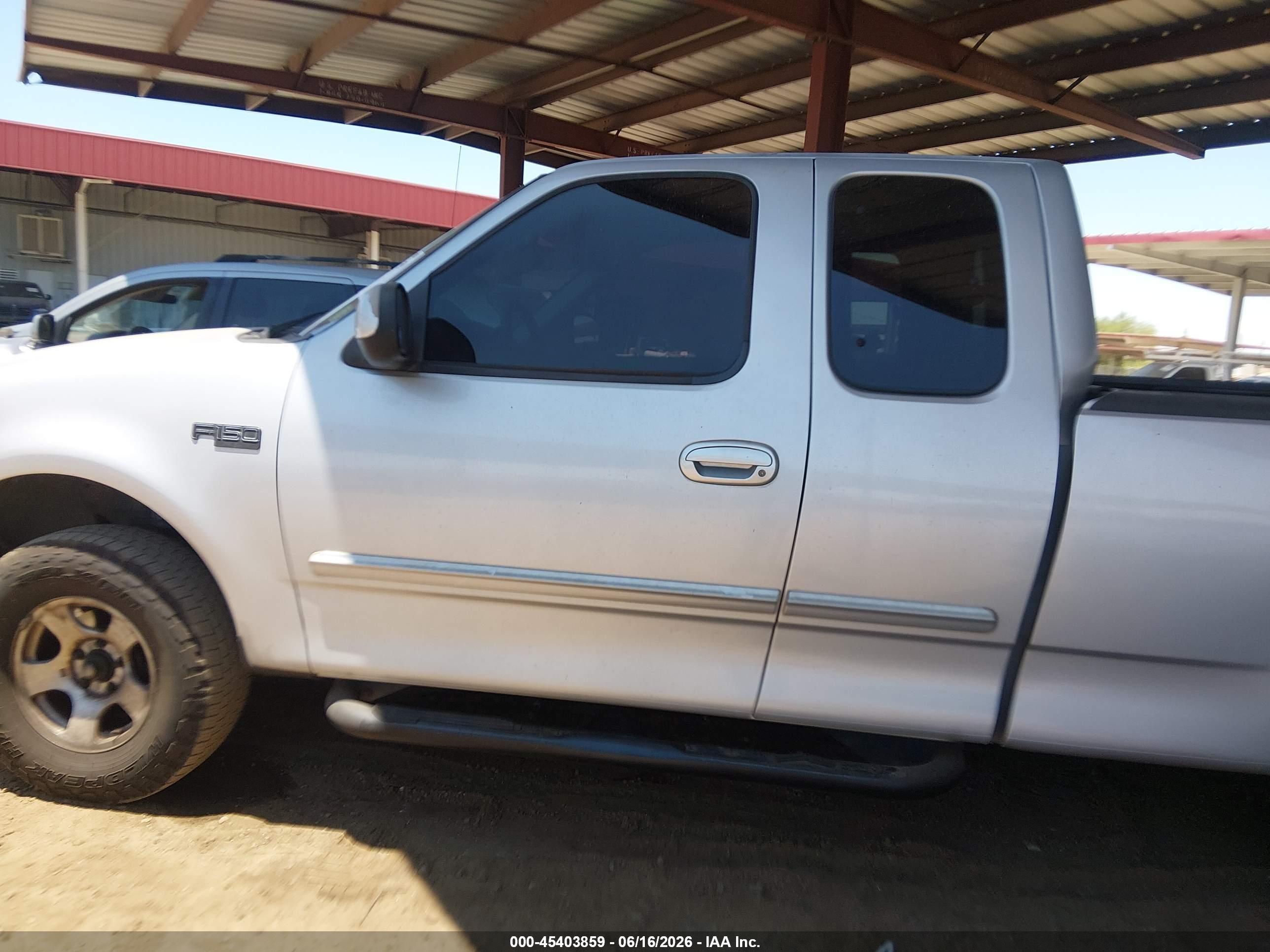 1999 Ford F-150 Work Series/xl/xlt Silver vin: 1FTZX1728XNB57594