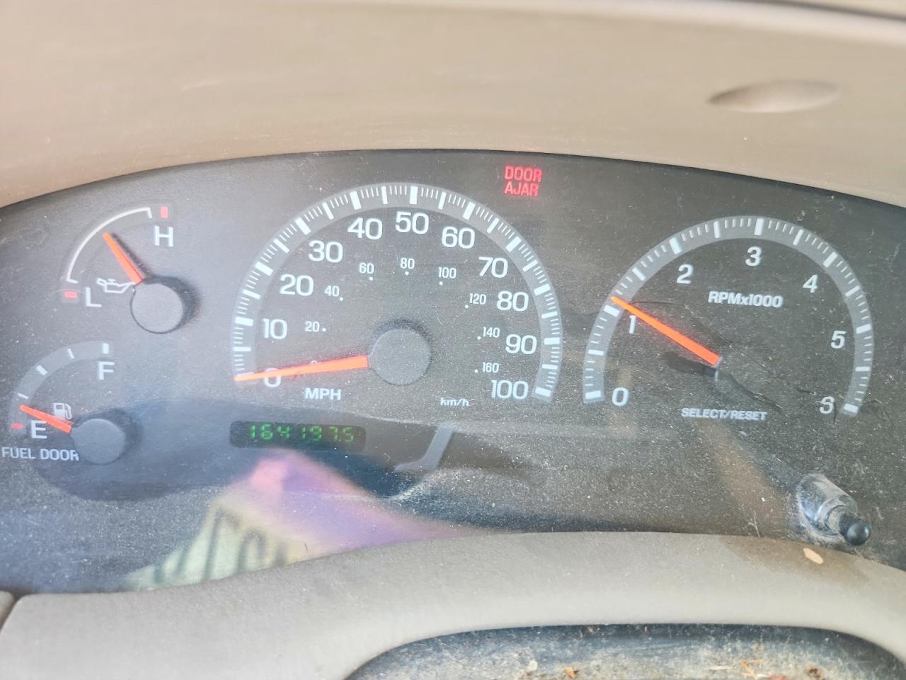 2000 Ford F150 Gold vin: 1FTZX1728YKB12450