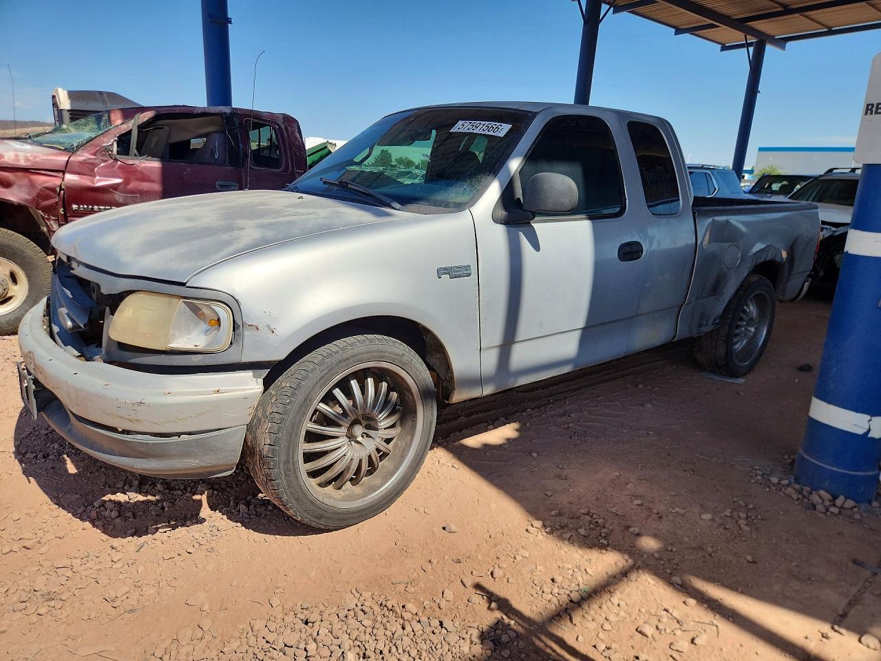 2000 Ford F150 Silver vin: 1FTZX1728YNA66472