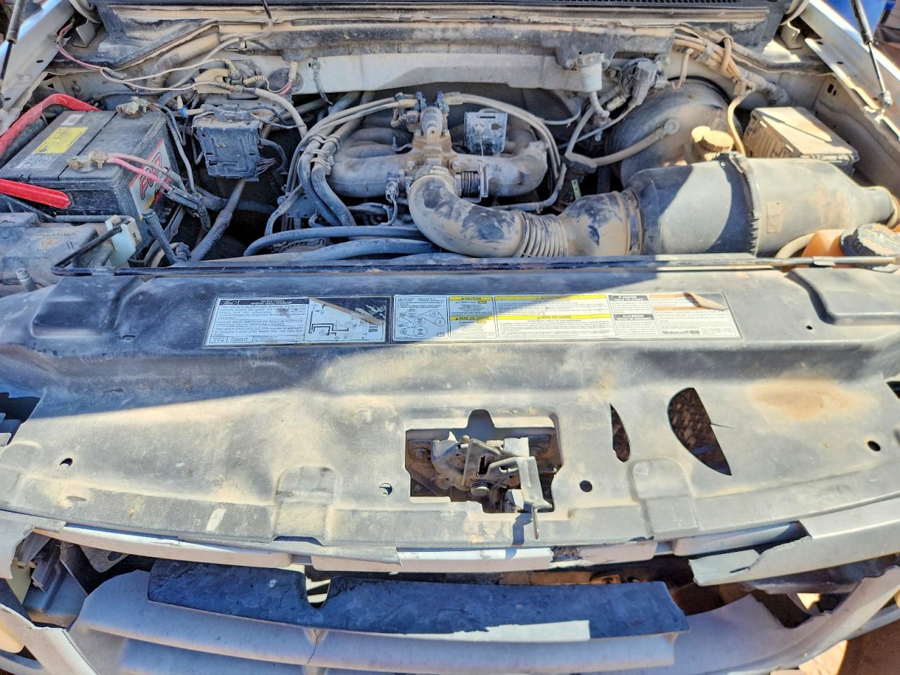 2000 Ford F150 Silver vin: 1FTZX1728YNA66472