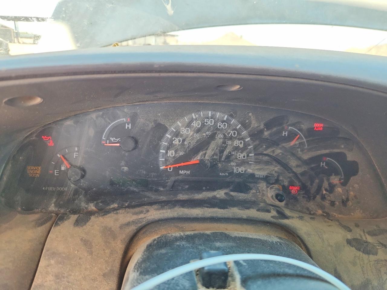 2000 Ford F150 Silver vin: 1FTZX1728YNA66472