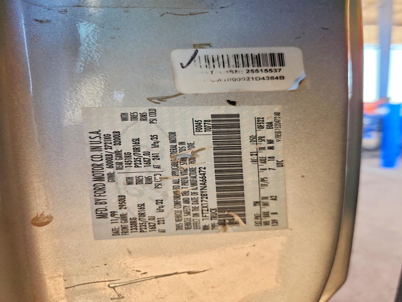 2000 Ford F150 Silver vin: 1FTZX1728YNA66472