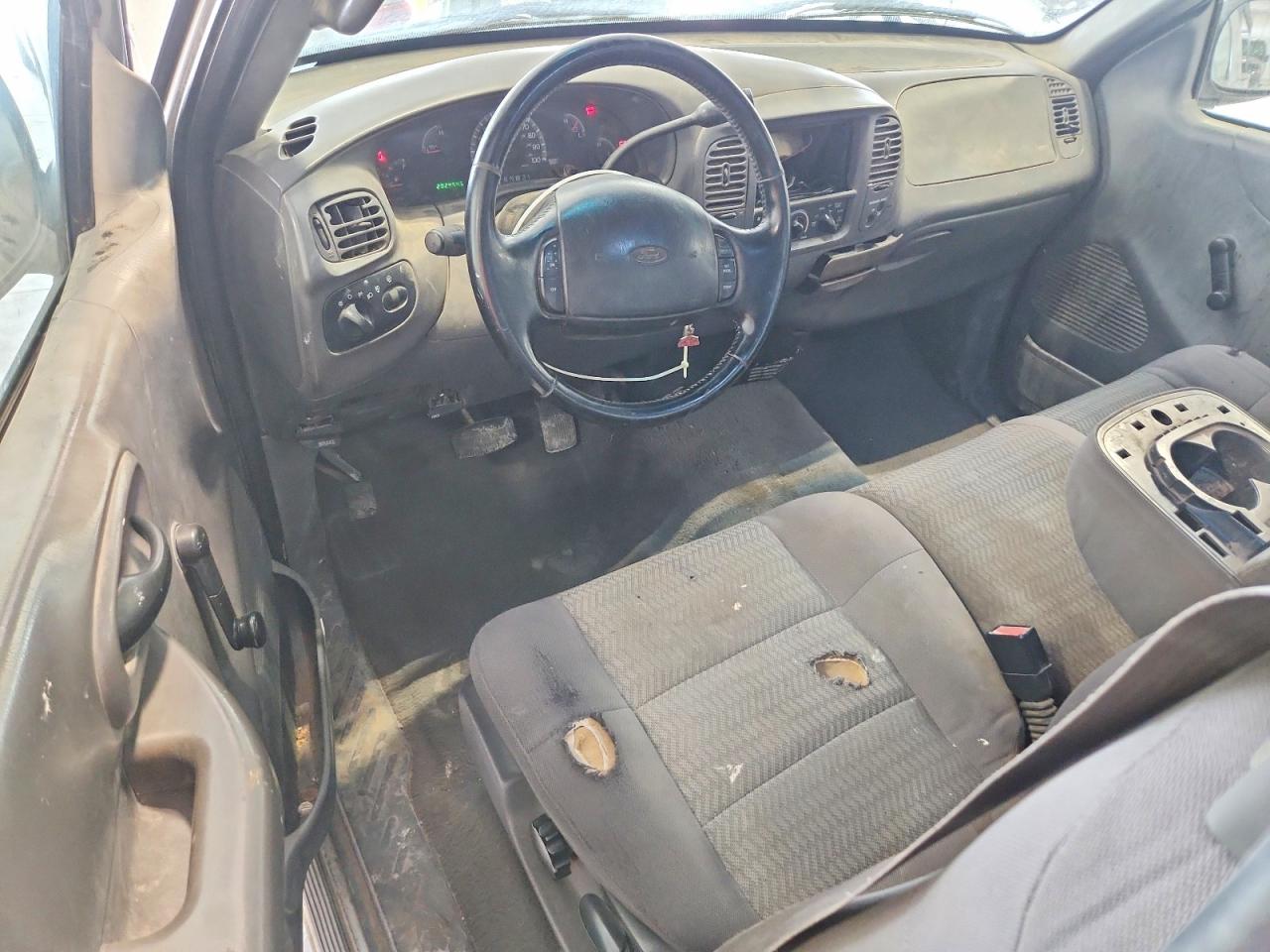 2001 Ford F150 Серый vin: 1FTZX17291NB91082