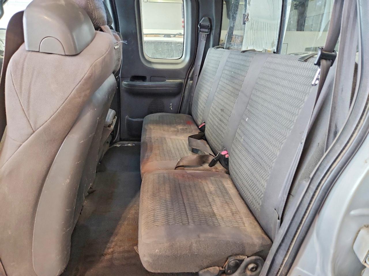 2001 Ford F150 Серый vin: 1FTZX17291NB91082